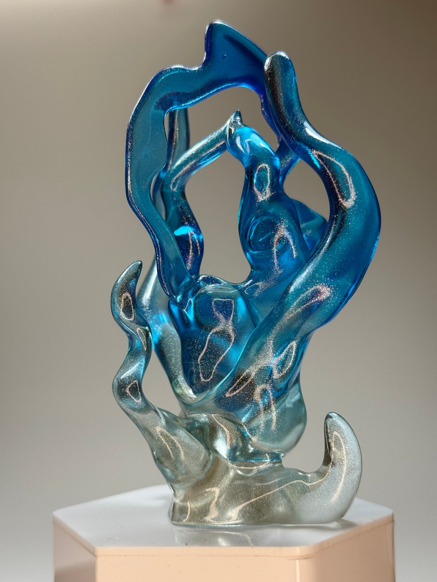 Rest: Silver Blue Clear