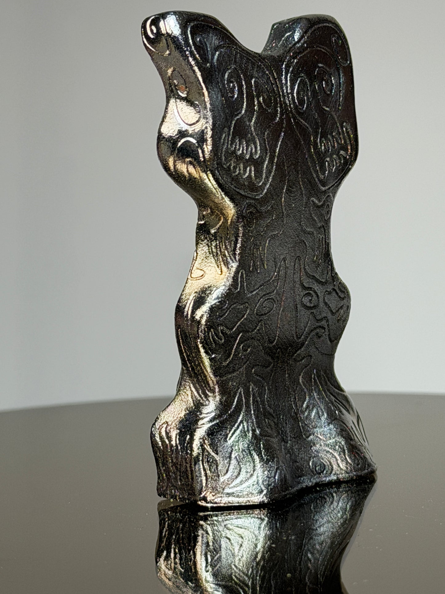 Bveeu Qe’bb: Chrome Plated Mystic