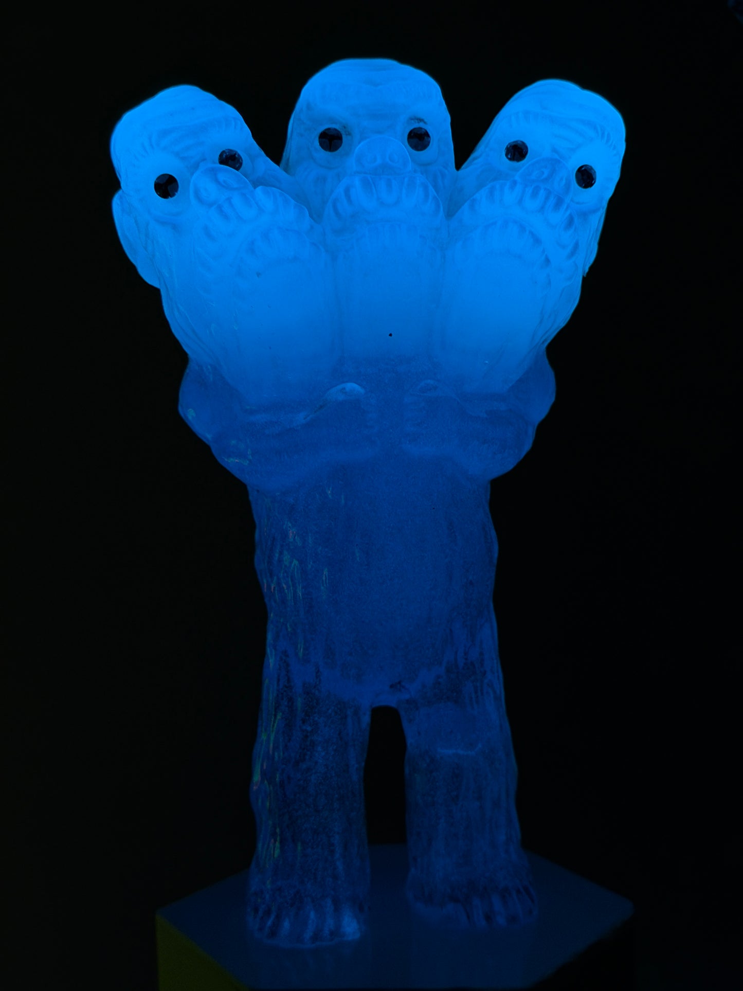 Ape Walker: White/Blue Fade Glow