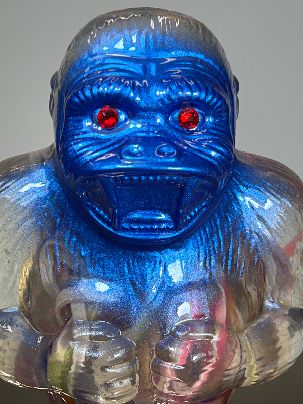 Ape: Used Rubber Band Pile