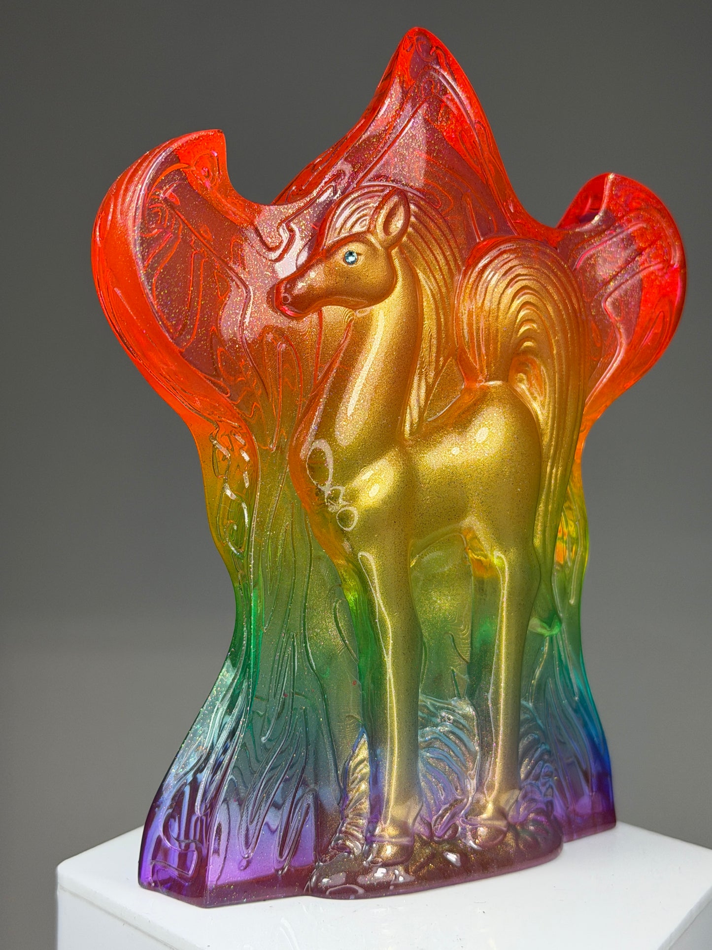 Xzeeo Ho’ss: Transparent Rainbow/Gold