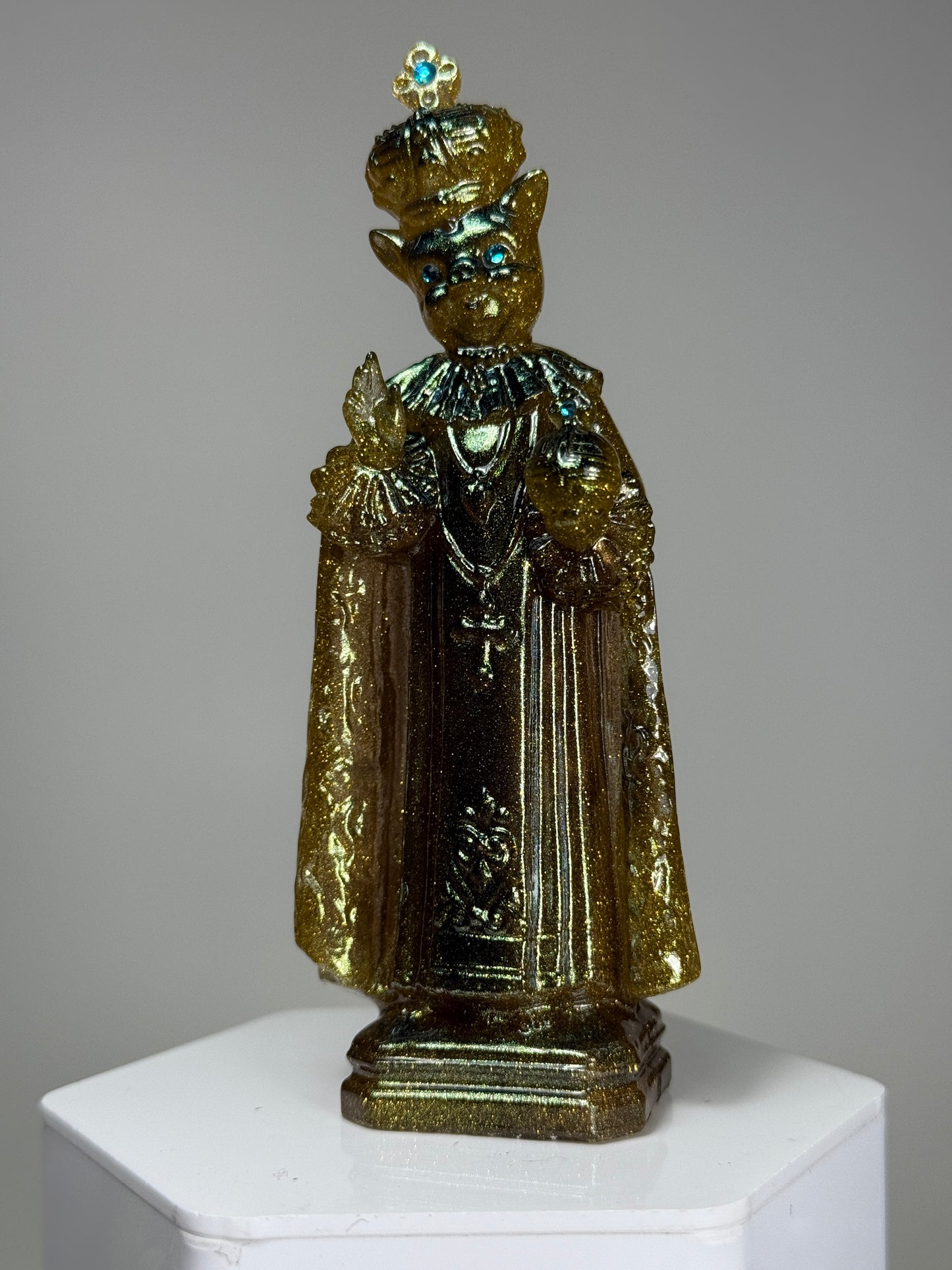 Saint Piggy: Gold Heart