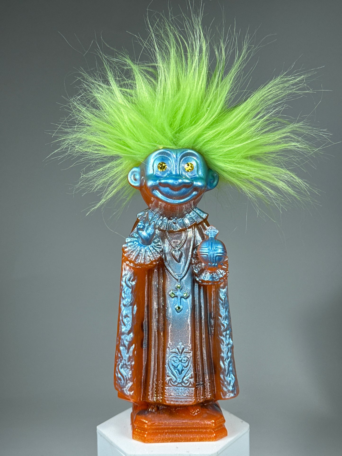 Saint Troll: Glow Orange/Blue