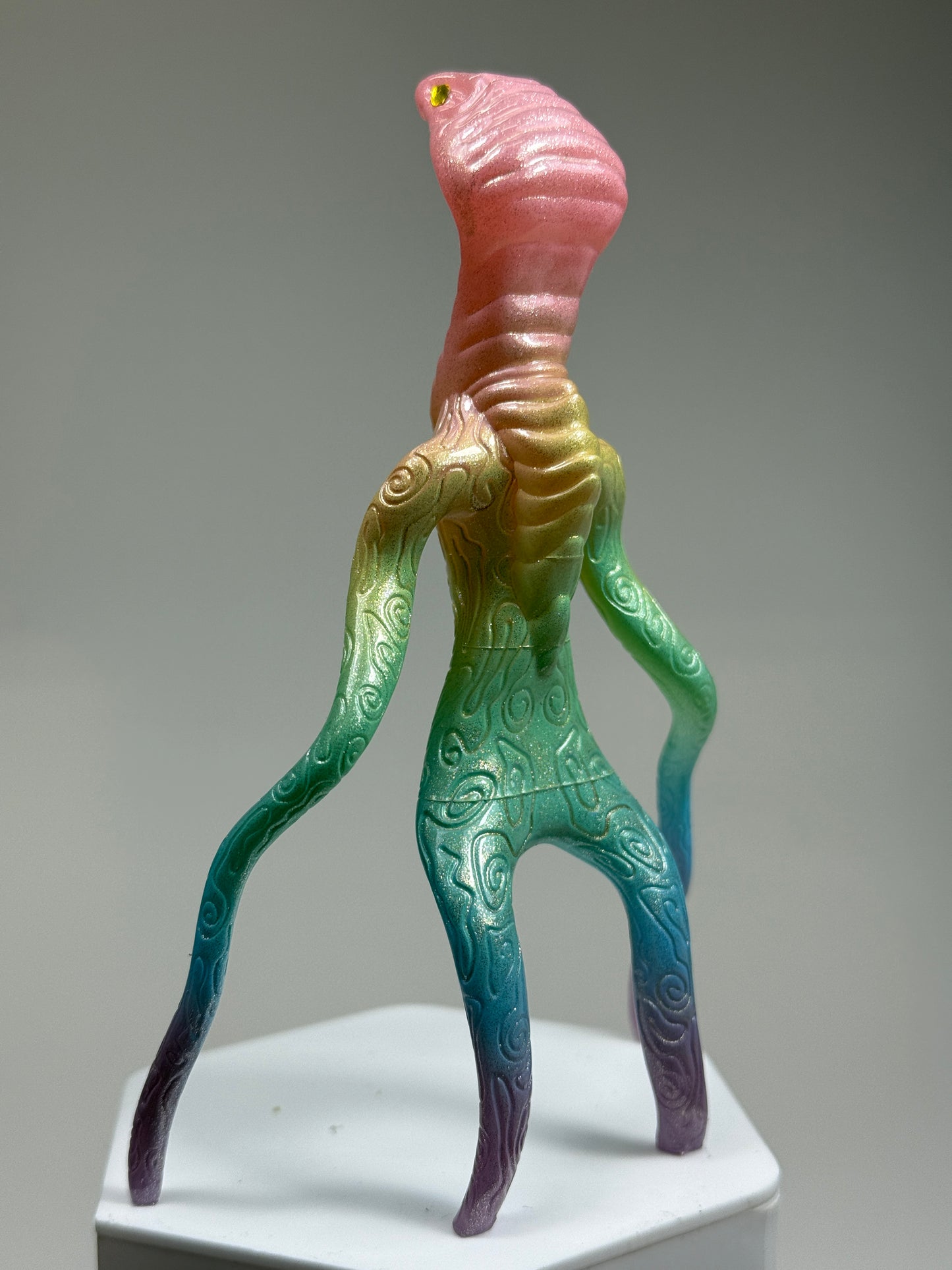 Cobra Cult Creeper: Pastel Rainbow