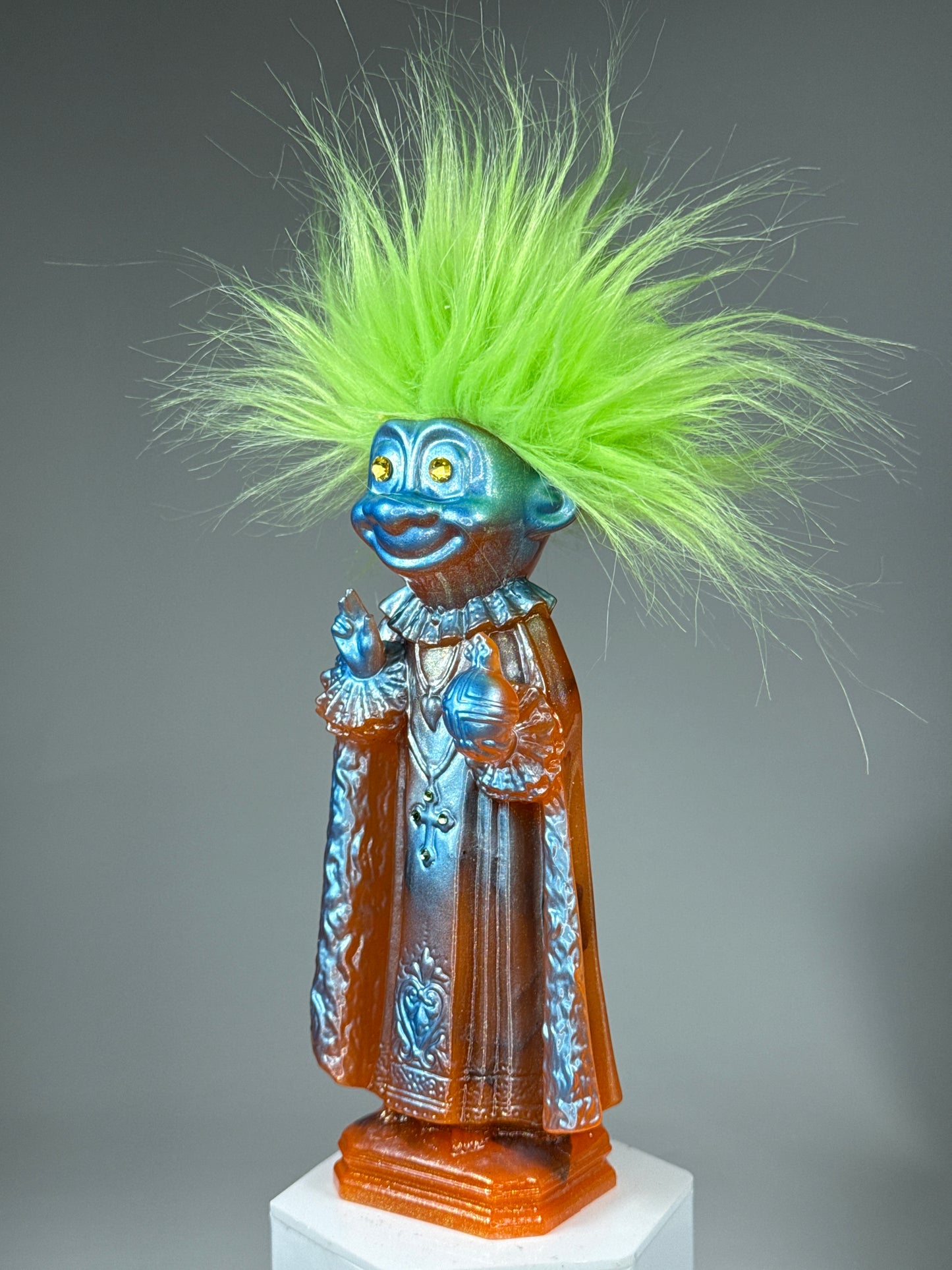 Saint Troll: Glow Orange/Blue