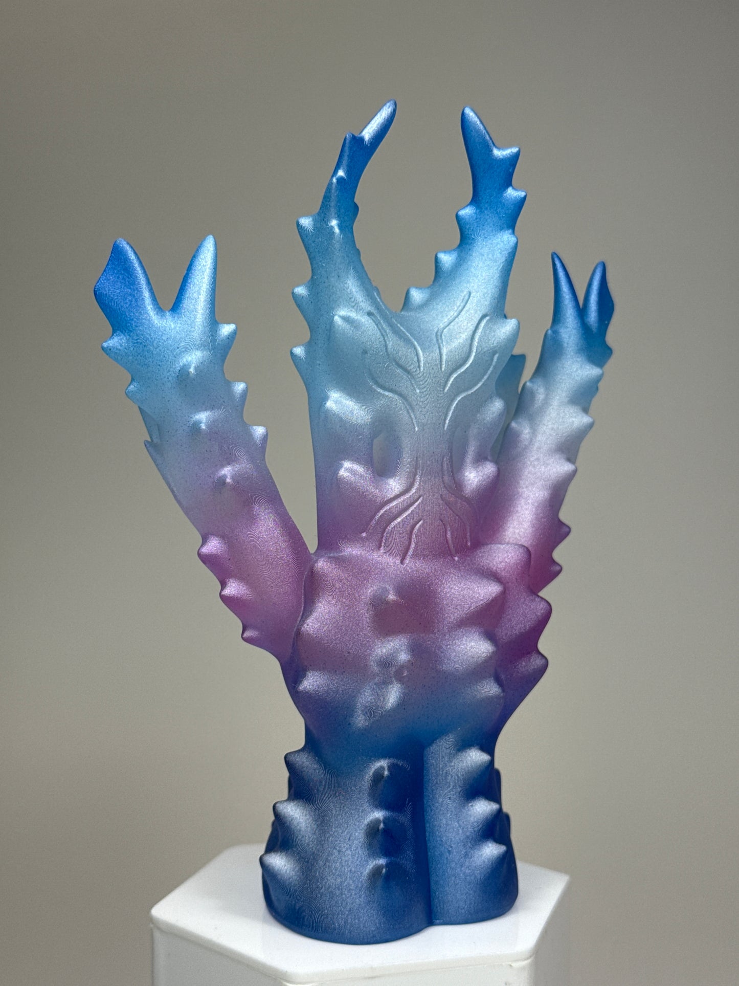 Pincher: Cold Neon Silver