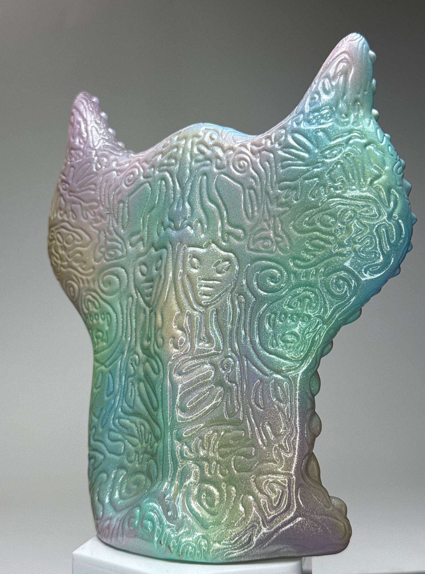 Kaxxl Yi’mm: Silver Pastel