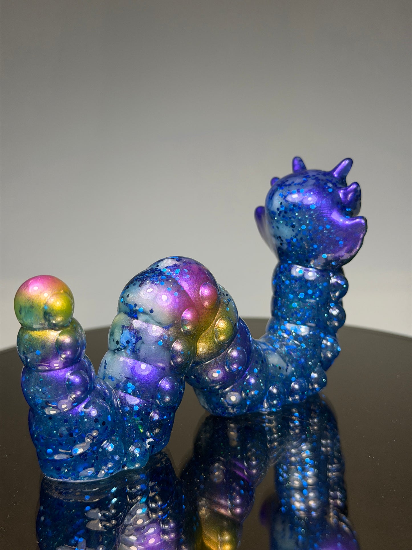 Worm Aton: Glitter Blue Stealth Glow
