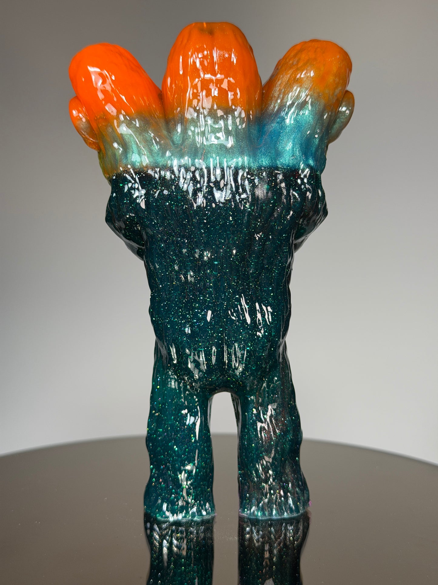 Ape Walker: Color Blizzard Glow