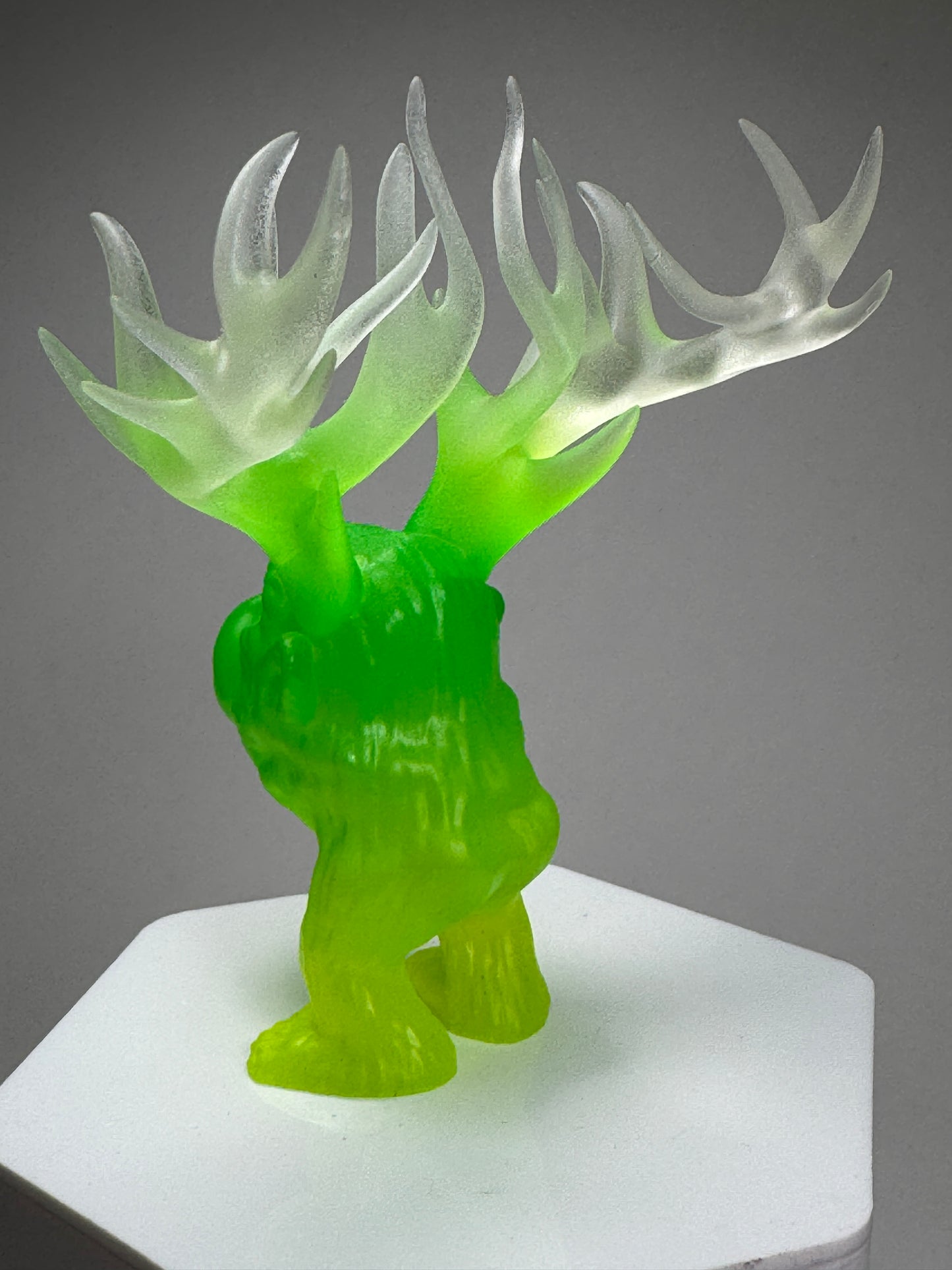 Antler Hopper: Glow Antler Green