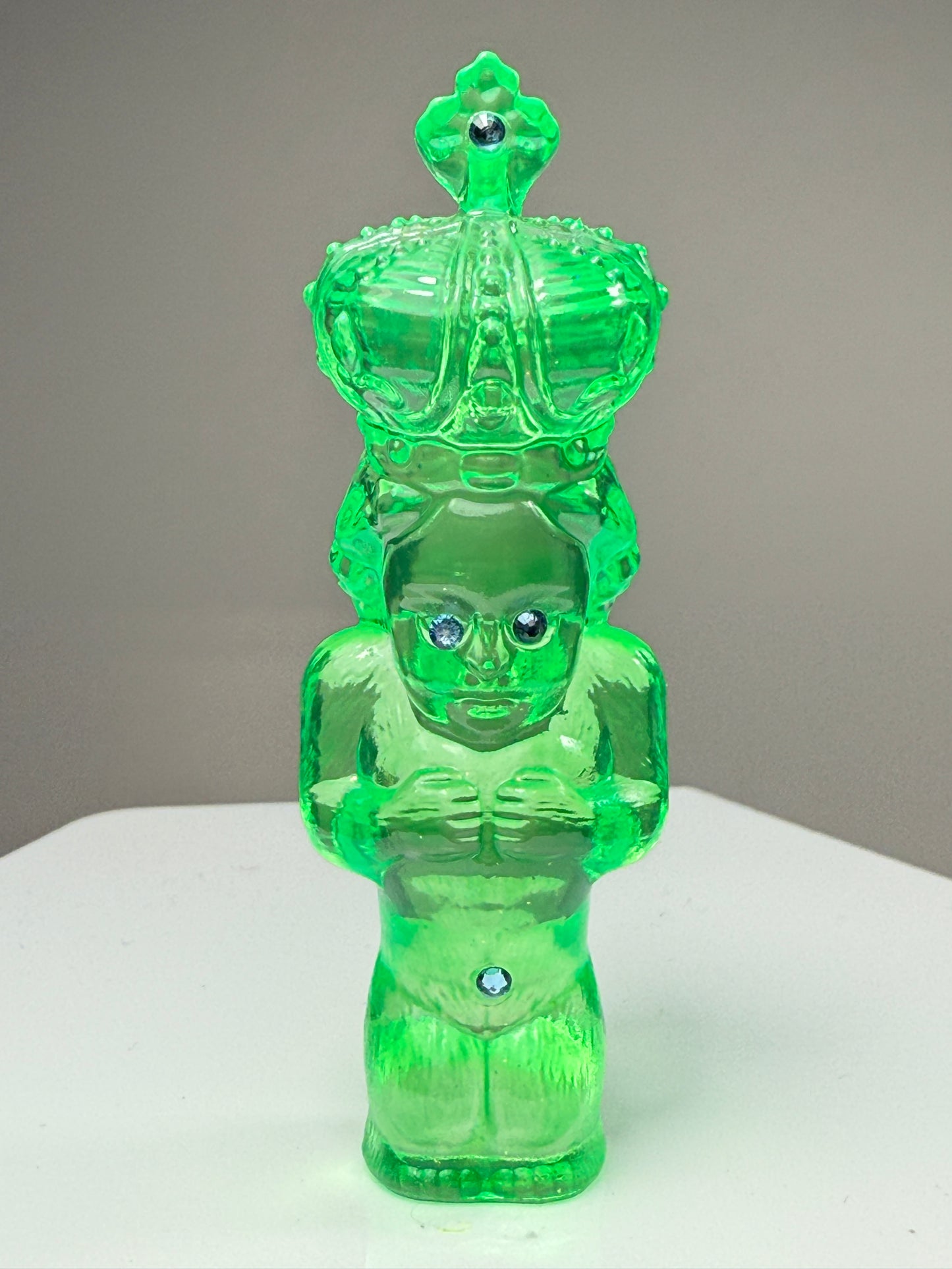 Infant Ape of Prague: Rainbow Choice