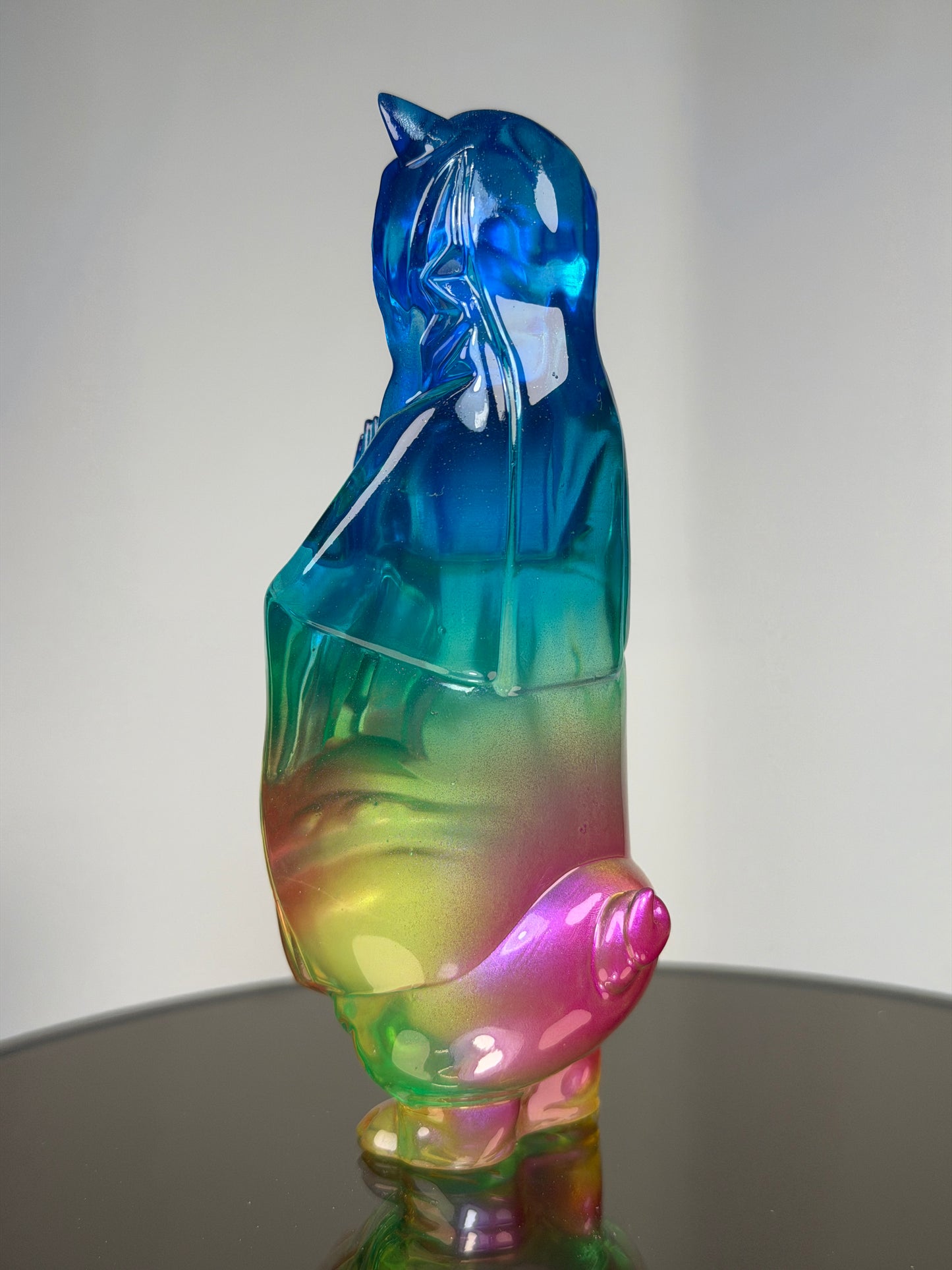 Piggy Mary, With Child: Slight Rainbow