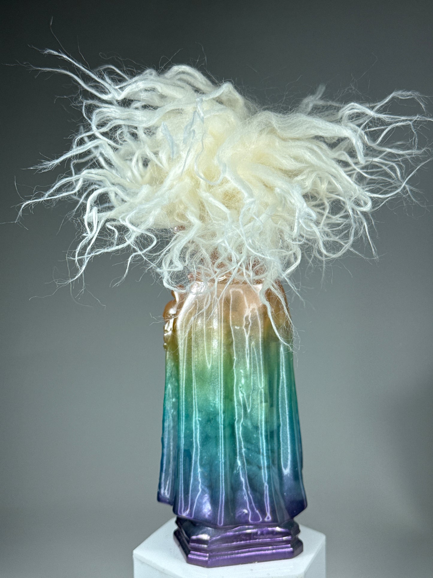 Saint Troll: Light Rainbow Sparkle