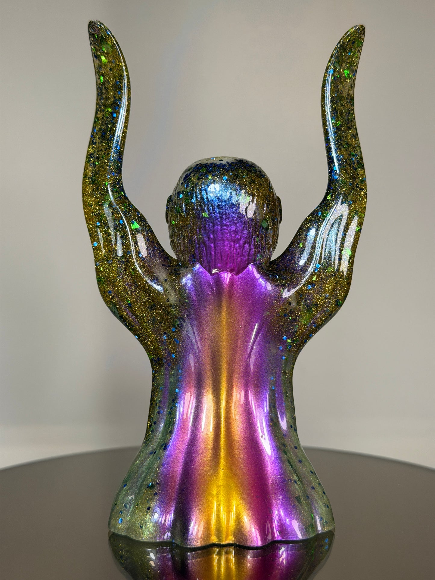 Ghostly Ape: Glitter Bite