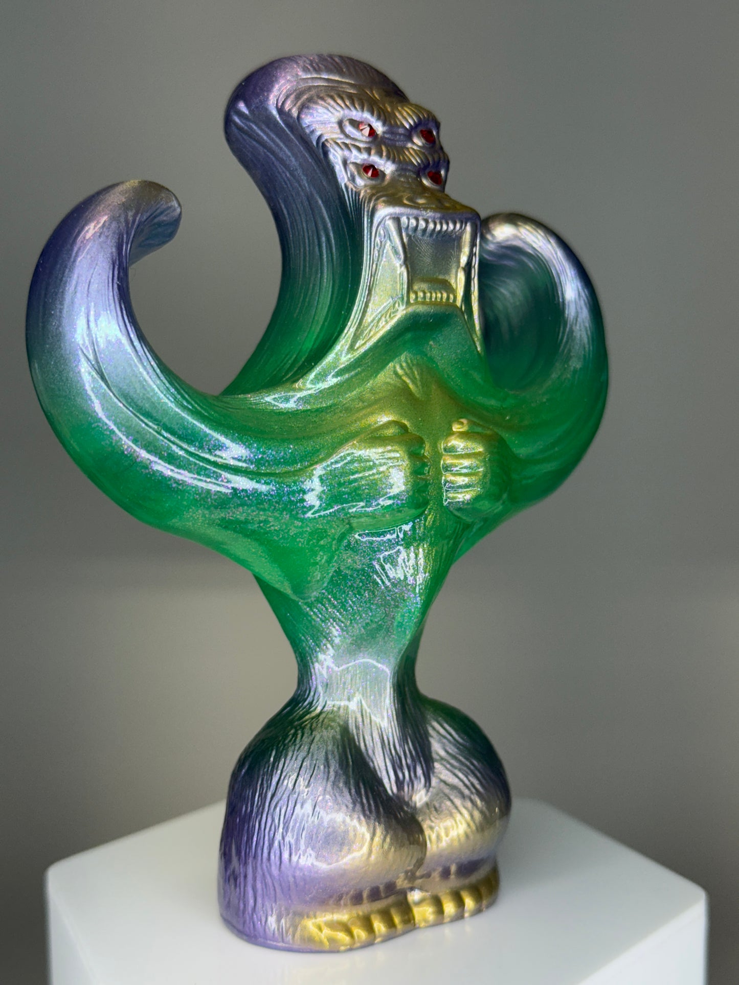 Breaking Wave Ape: Translucent Green/Pearlescent Violet/Gold