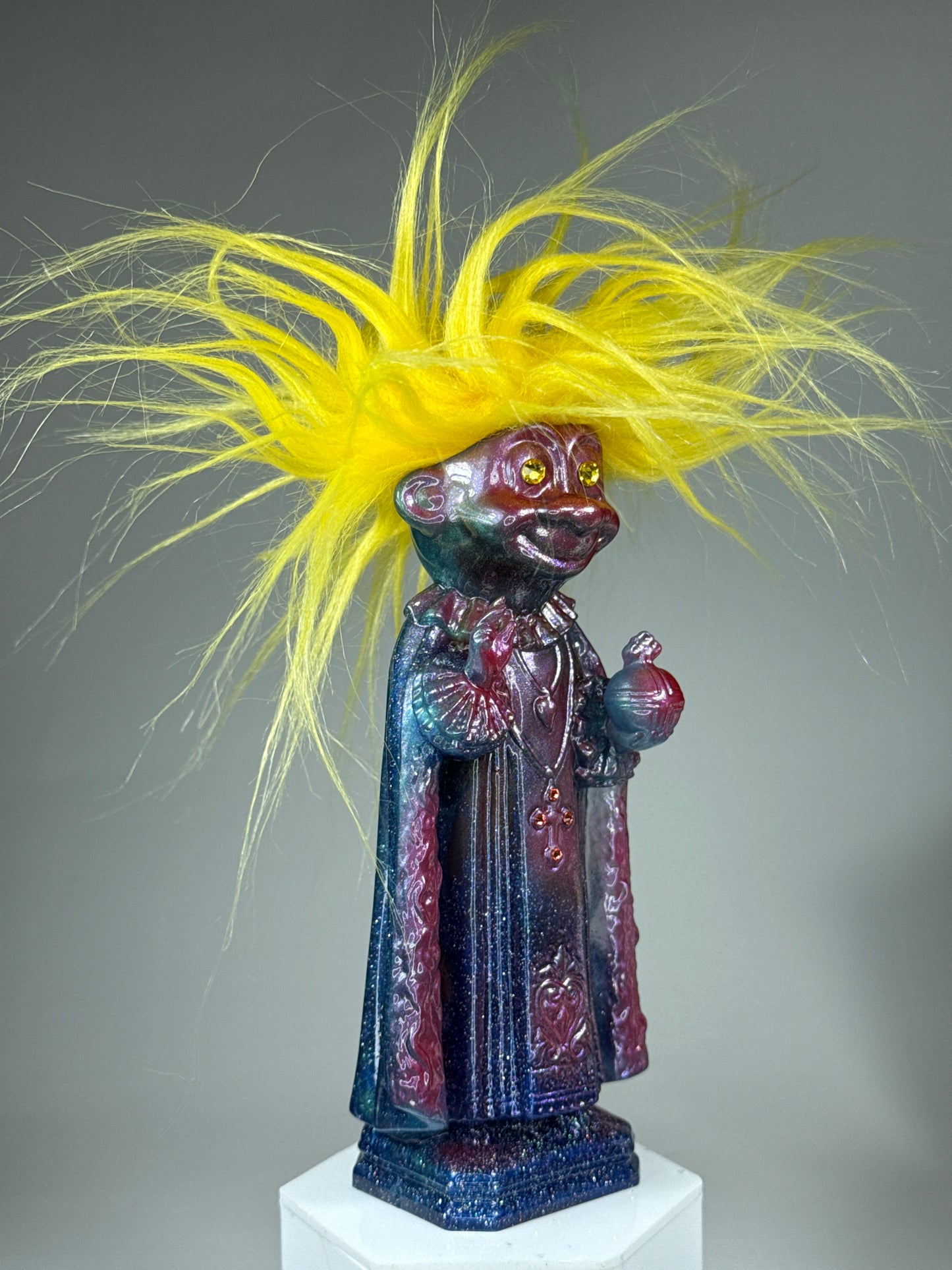 Saint Troll: Cosmic Thrill