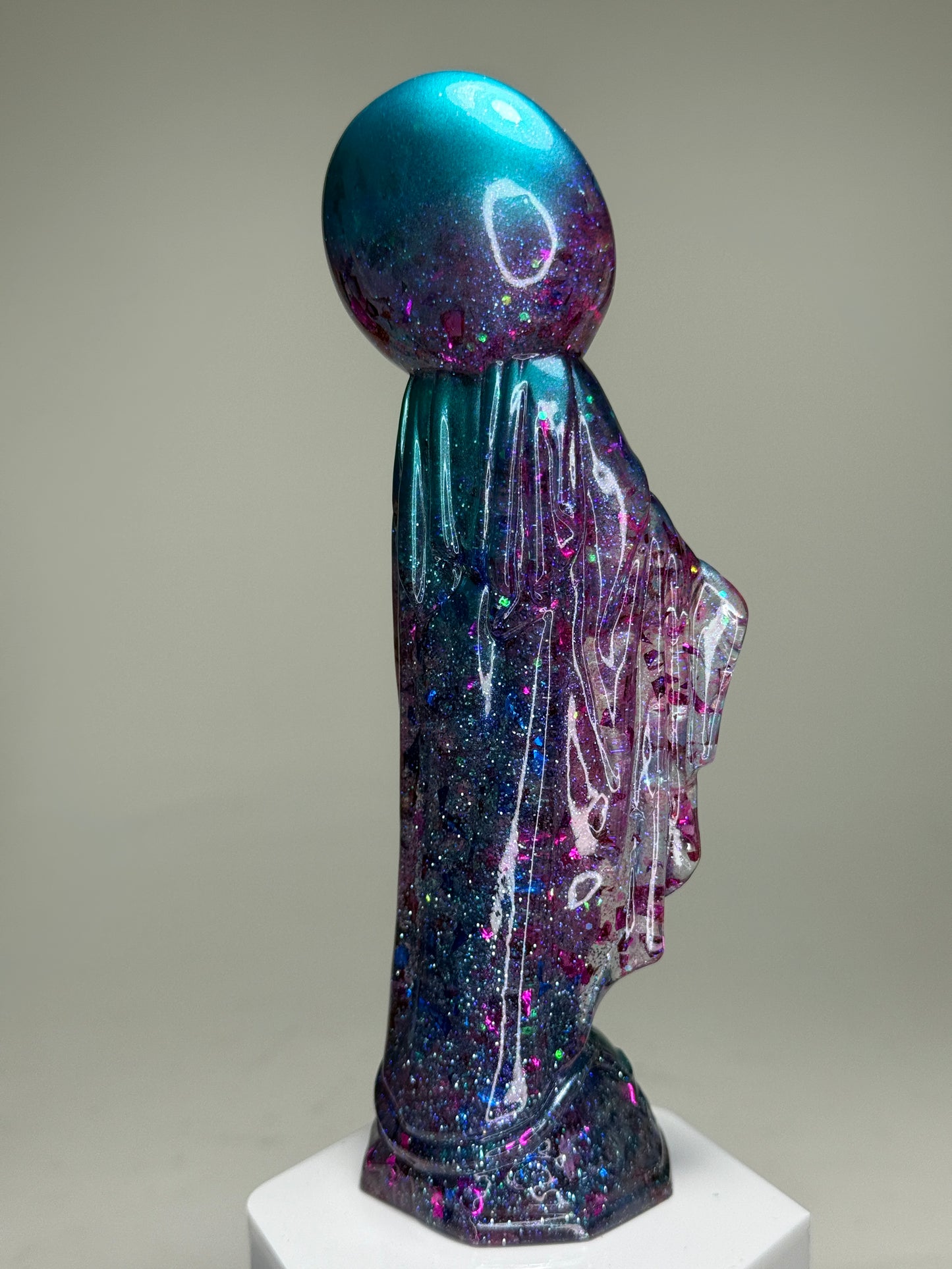 Happy Mary: Pink ‘n Teal