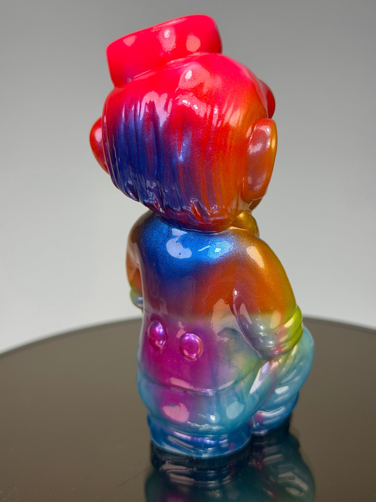 Monkey with Bananas: Boundary Glow