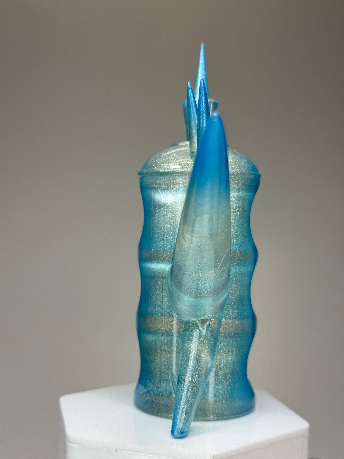 Useless Spraycan: Blue