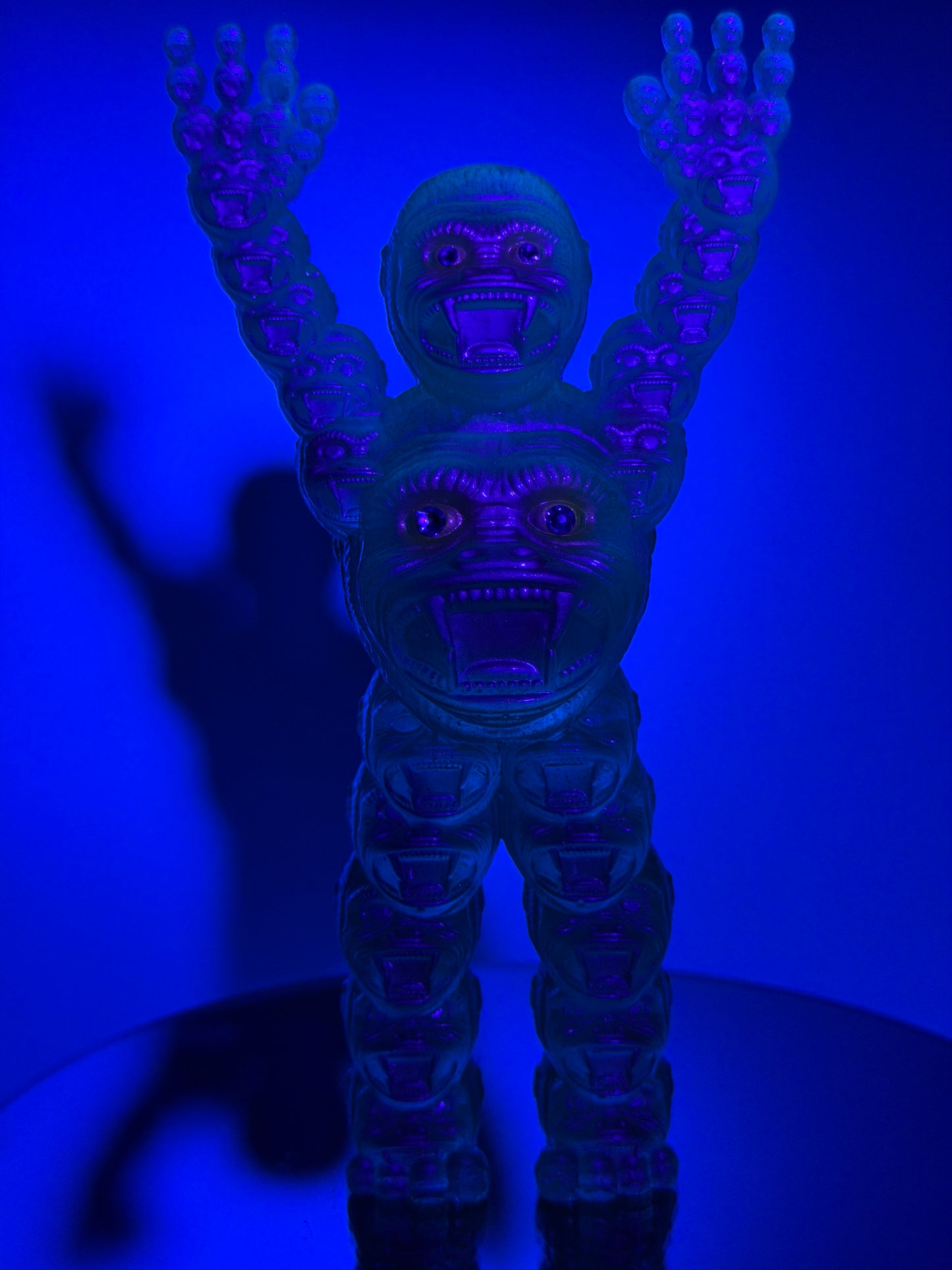 Head Ape: Glow Heads Cool