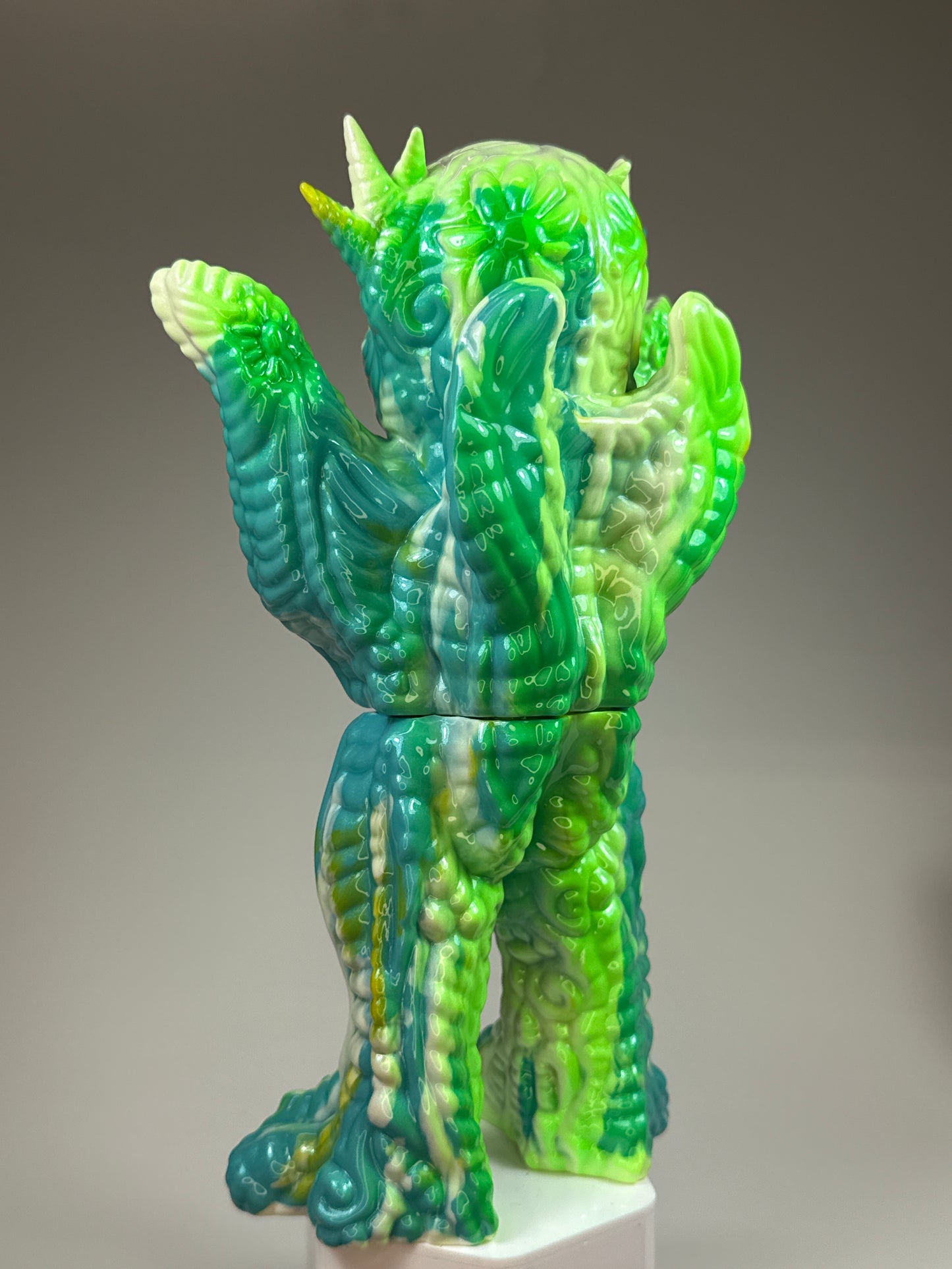 Beautiful Insect: Trapezoid Non Grada