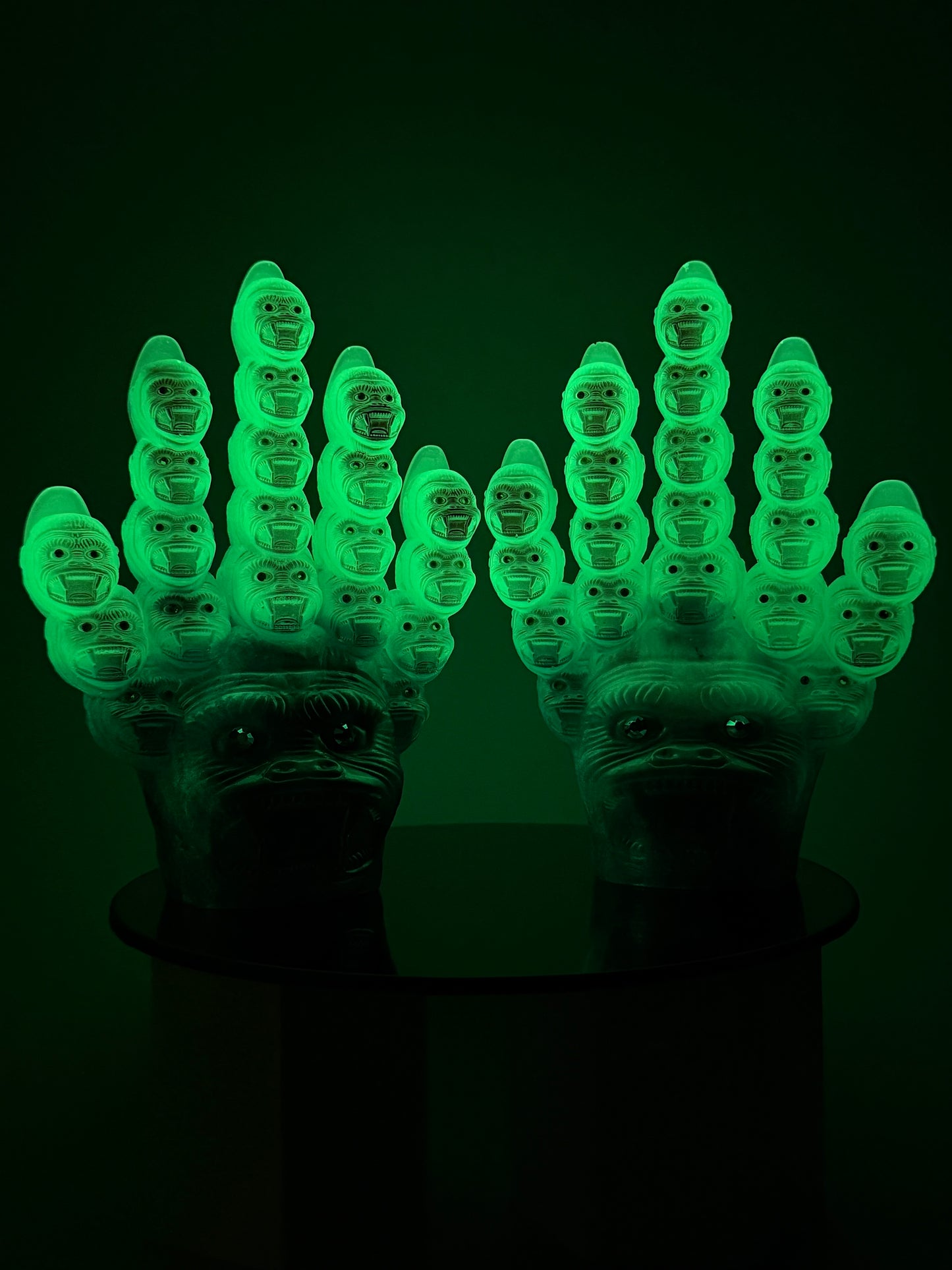 Ape Head Claw: Dimension 4 Glow