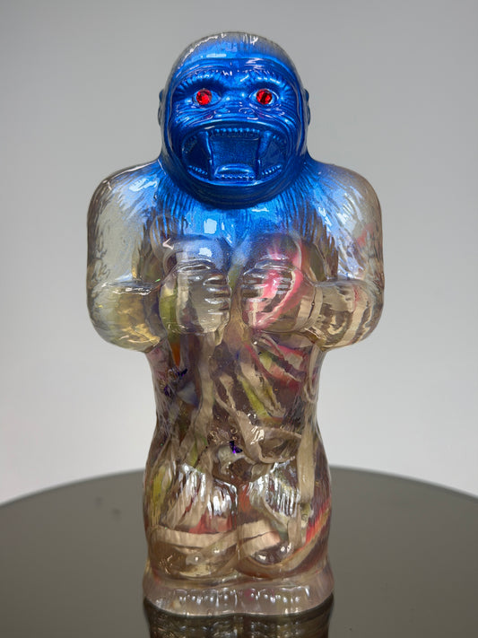 Ape: Used Rubber Band Pile