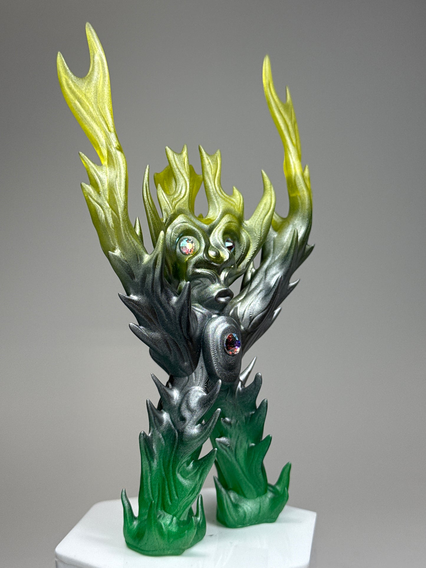 Flicker Flame: Silver/Green/Yellow