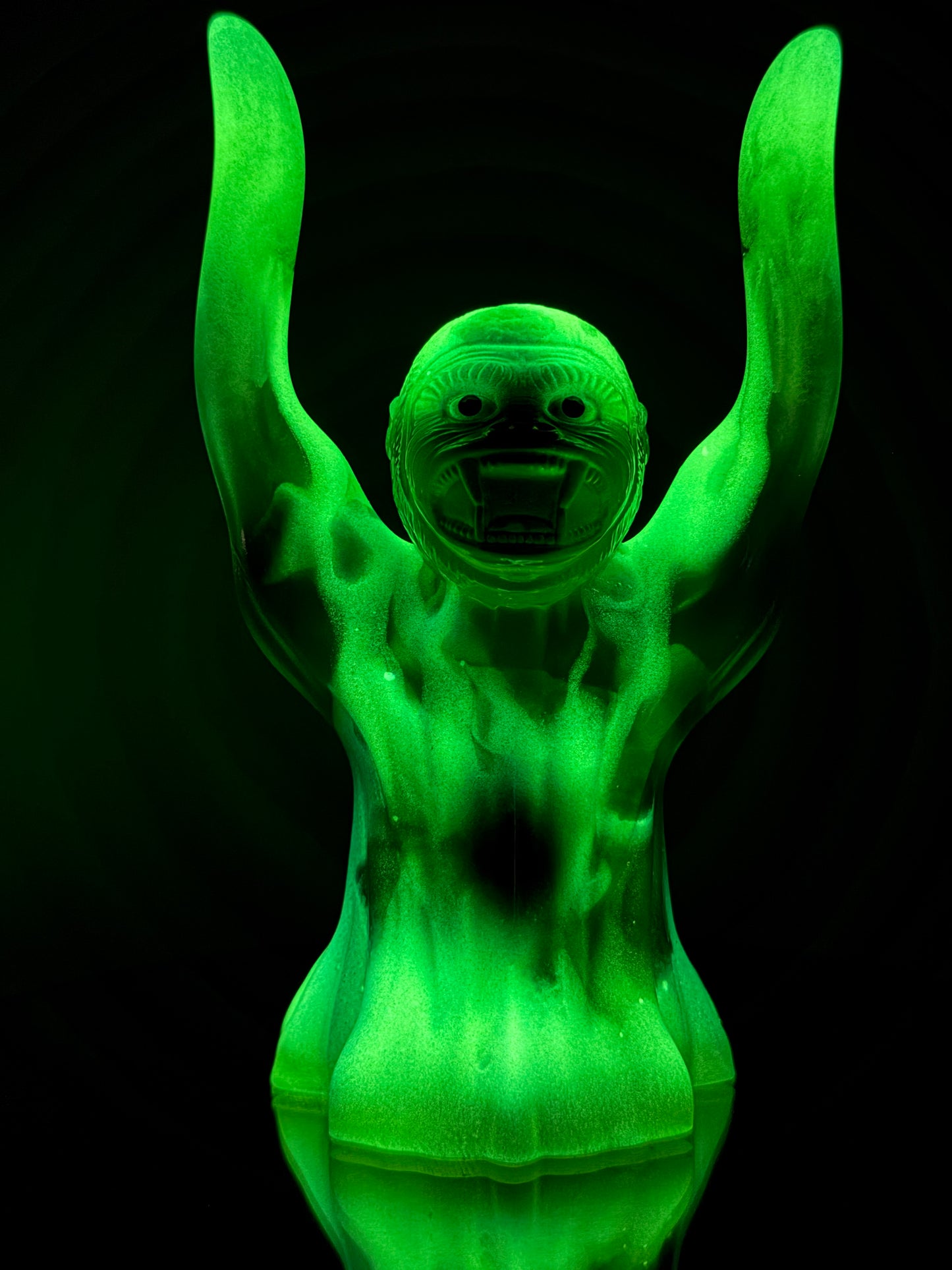 Ghostly Ape: Glow Green