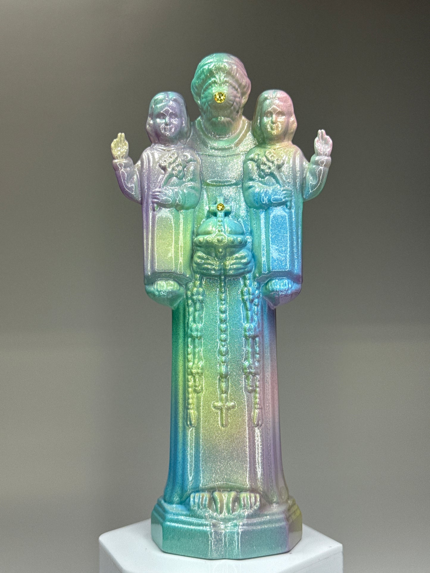 Cyclops with Twins: Silver Pastel