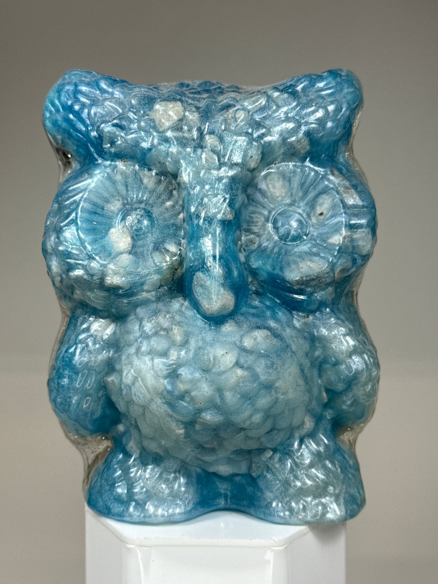 Midcentury Owl V2: Blue with White Rocks