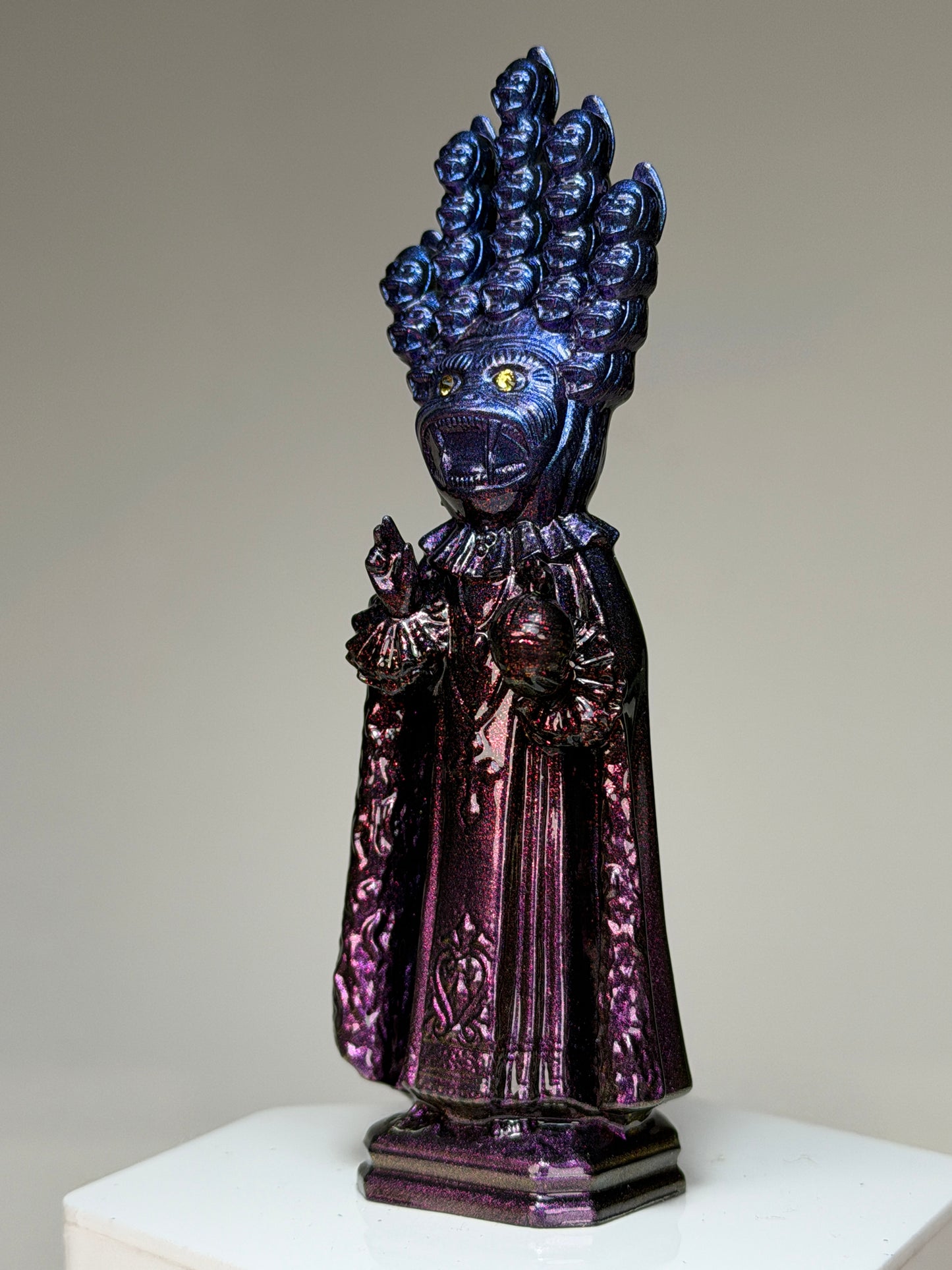 Saint Ape Claw: Color Shift Midnight