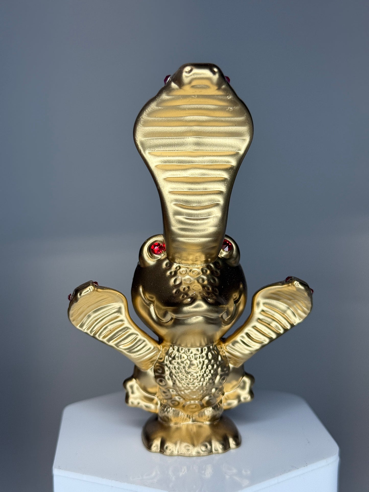 Cobra Cult Croc: Gold Chrome