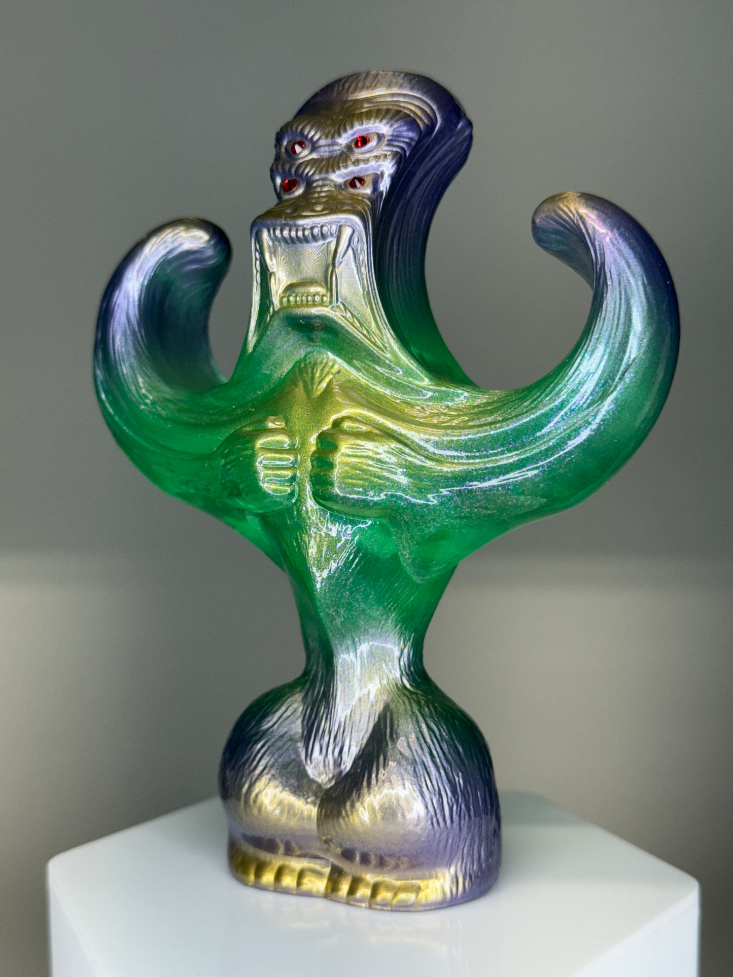 Breaking Wave Ape: Translucent Green/Pearlescent Violet/Gold