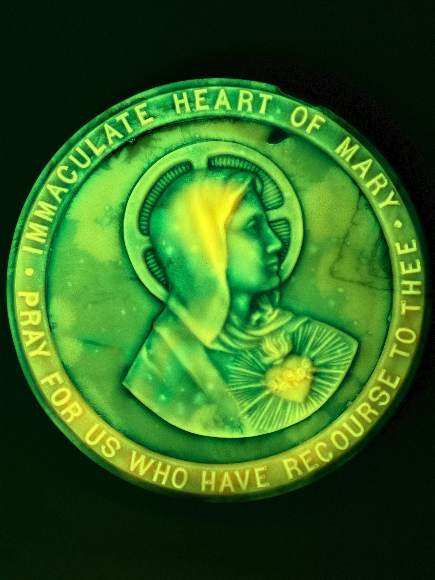 The Heart of Mary or Jesus Wall Plaques: Triumphant Glow