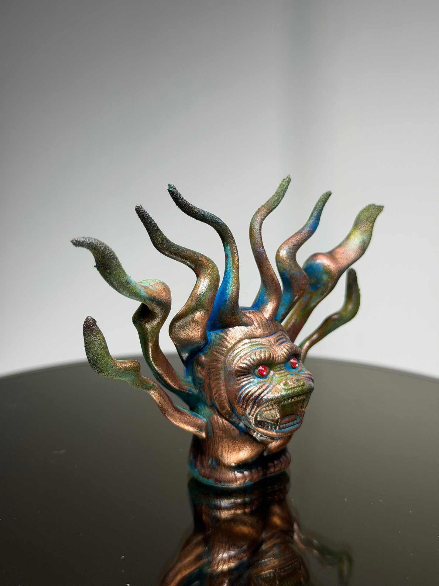 Tteum Ap’e Wnne: Copper Plated Ploy