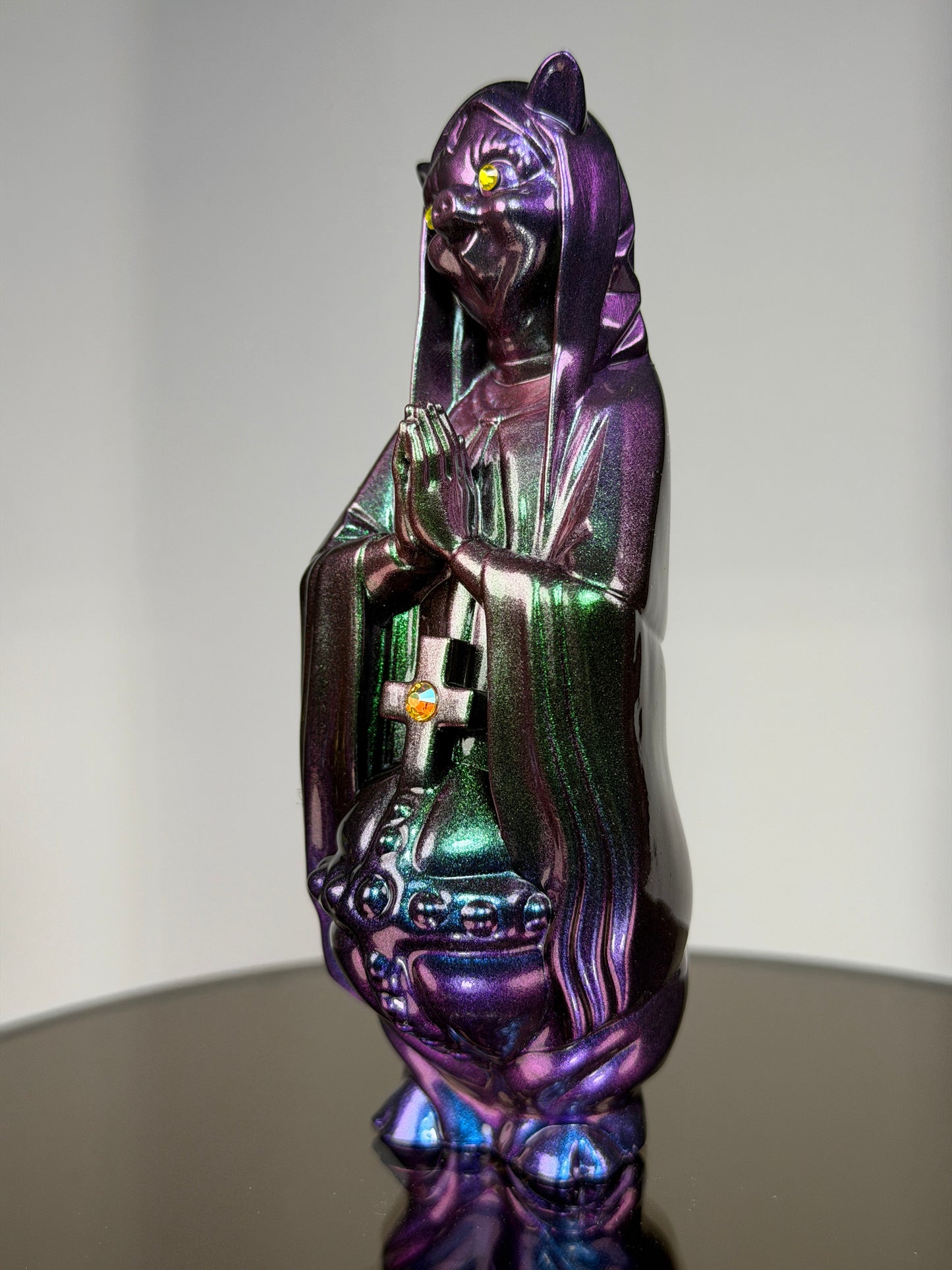 Piggy Mary, With Child: Colorshift Spectacular