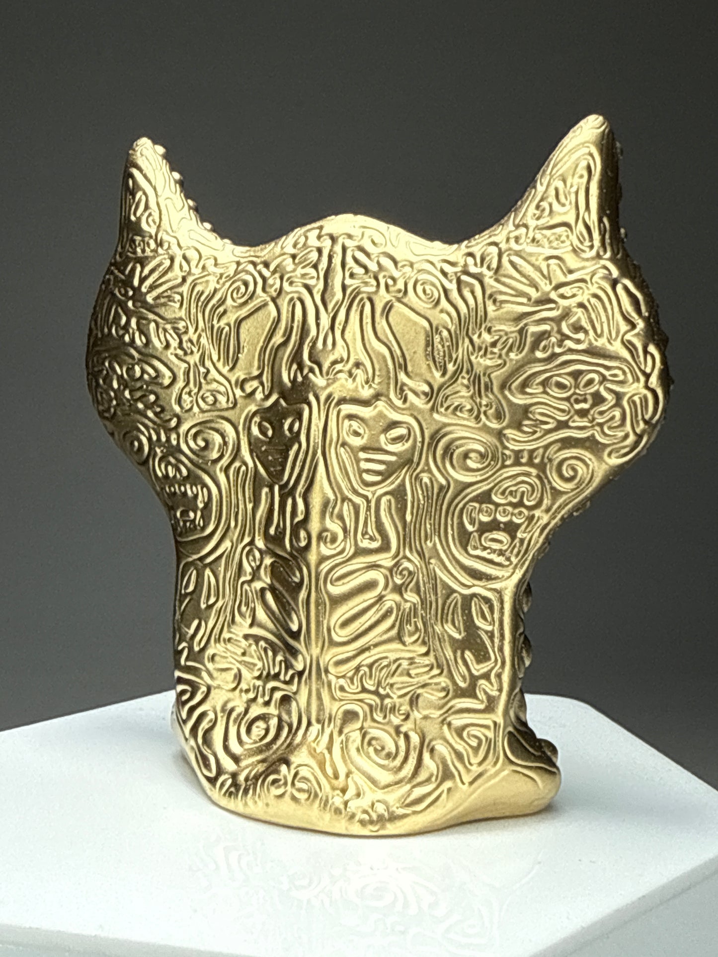 Kaxxl Yi’mm: Gold Chrome