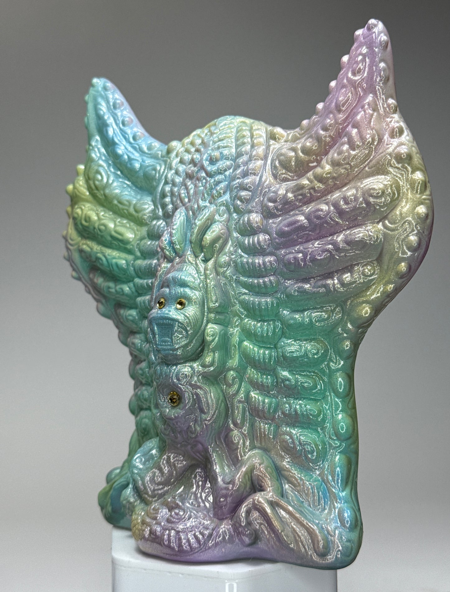 Kaxxl Yi’mm: Silver Pastel