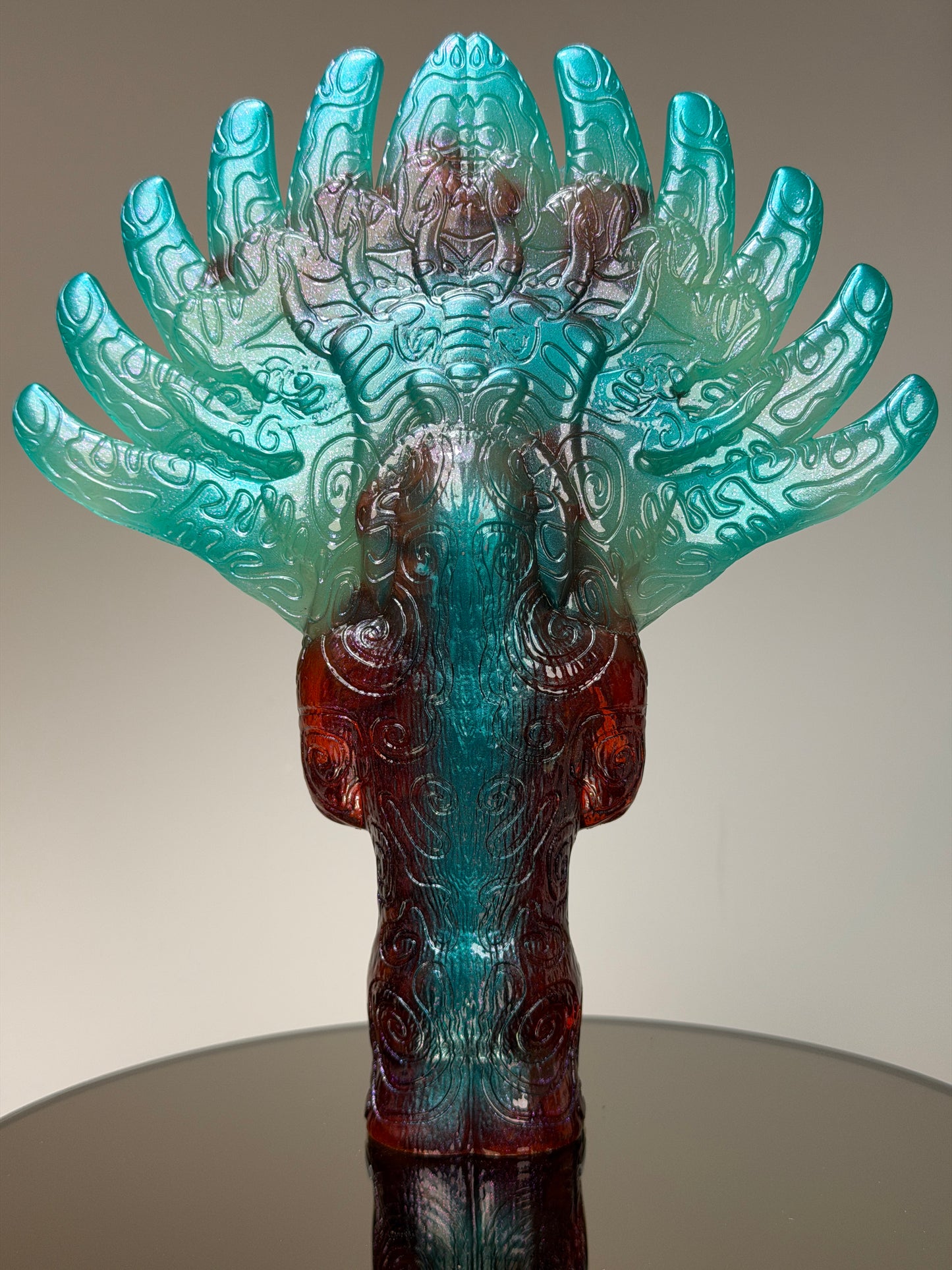 Ezqqn Ap’ee: Cosmic Glow Cycle