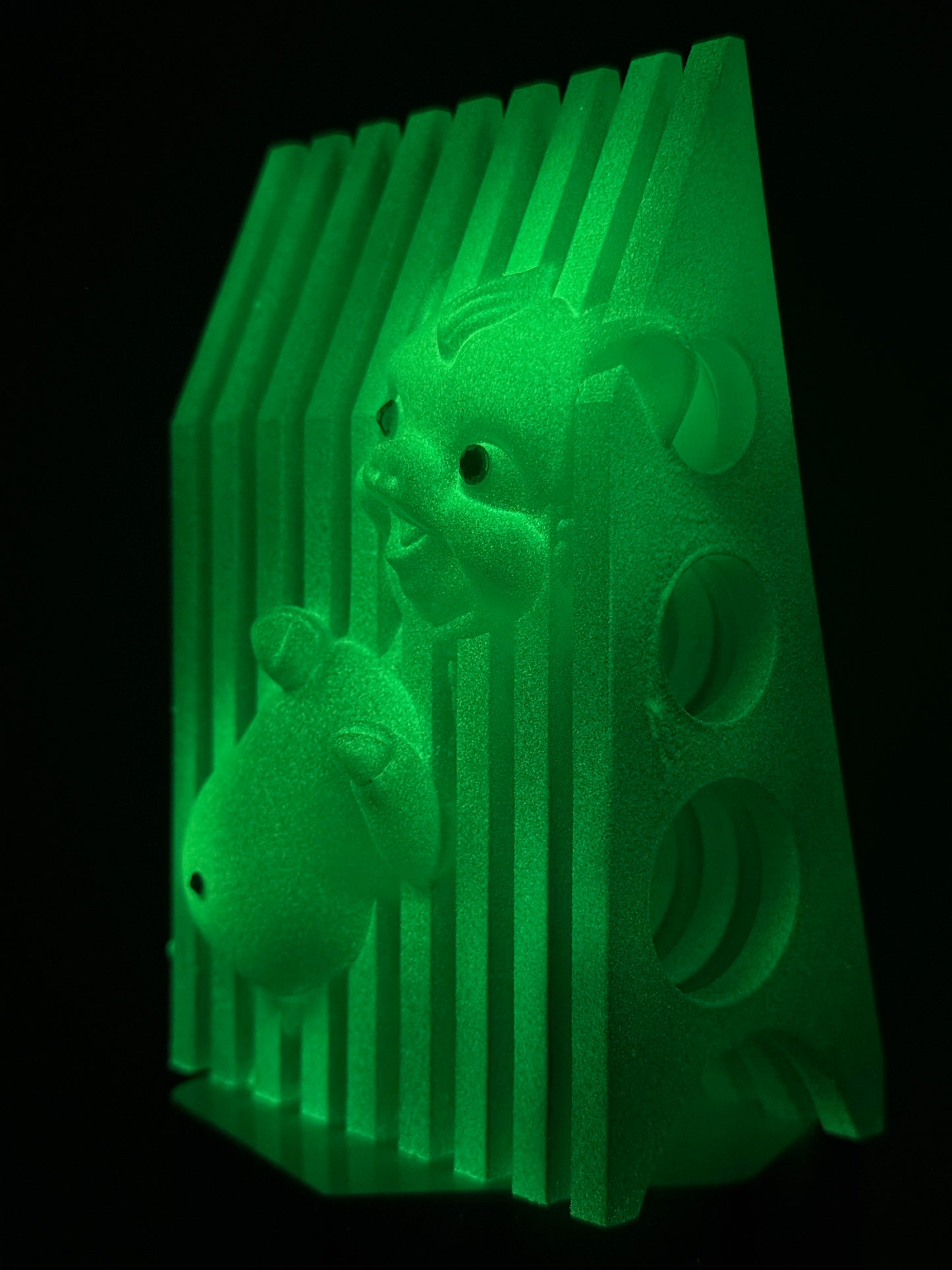 Blocked Twisty Pig: Glow Green