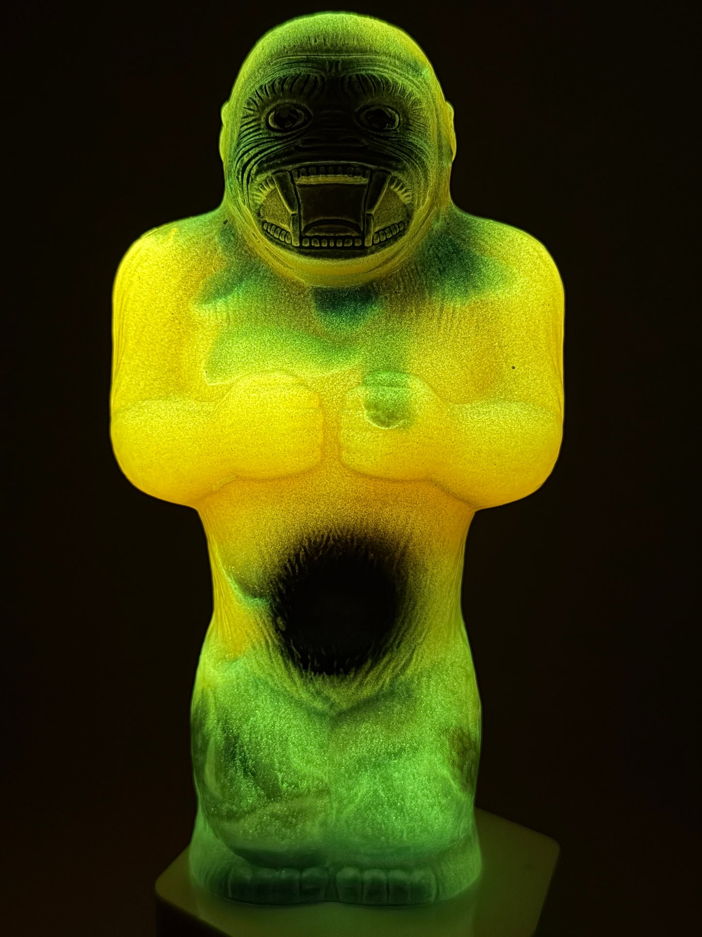 Ape: Glow Party