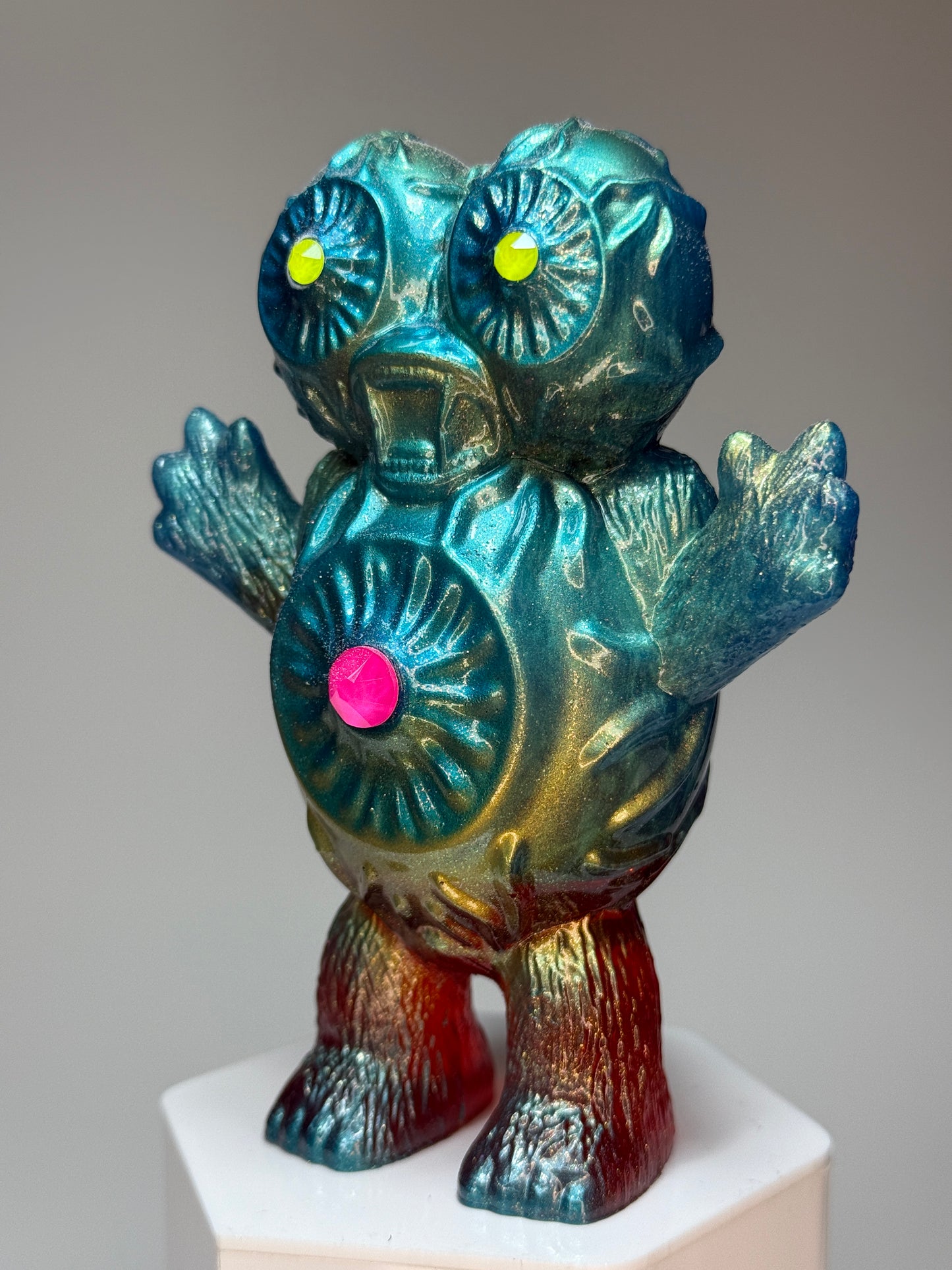 Giant Eyes Ape Eyeball Troll: Waking Up Excited