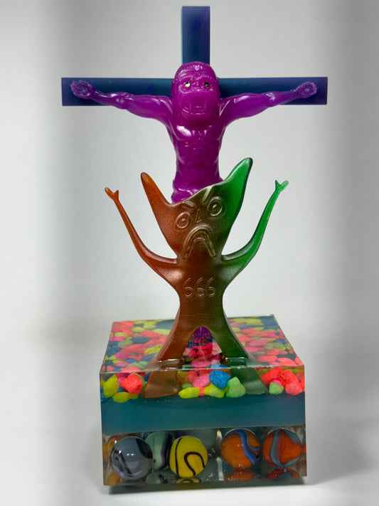 Altar of the Destitute Ape: Gum-Bee Turns His Back to Jesus Christ