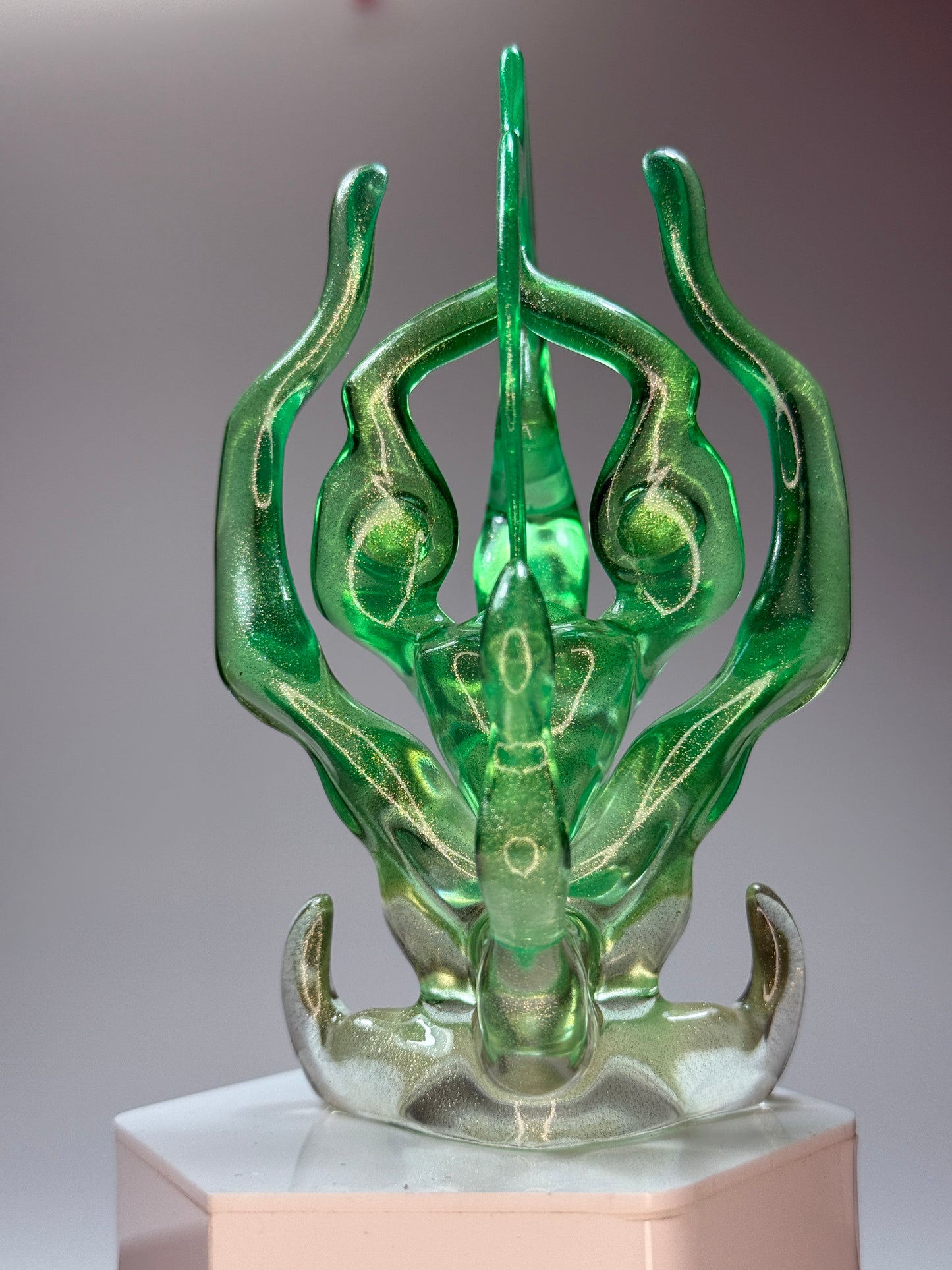 Rest: Silver Green Clear