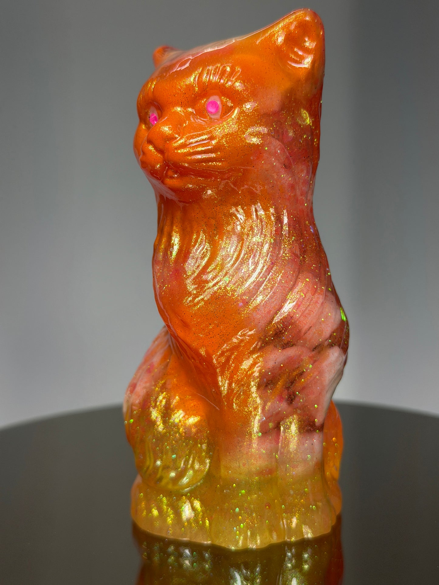 Cat: Glow Eyes Orangeade