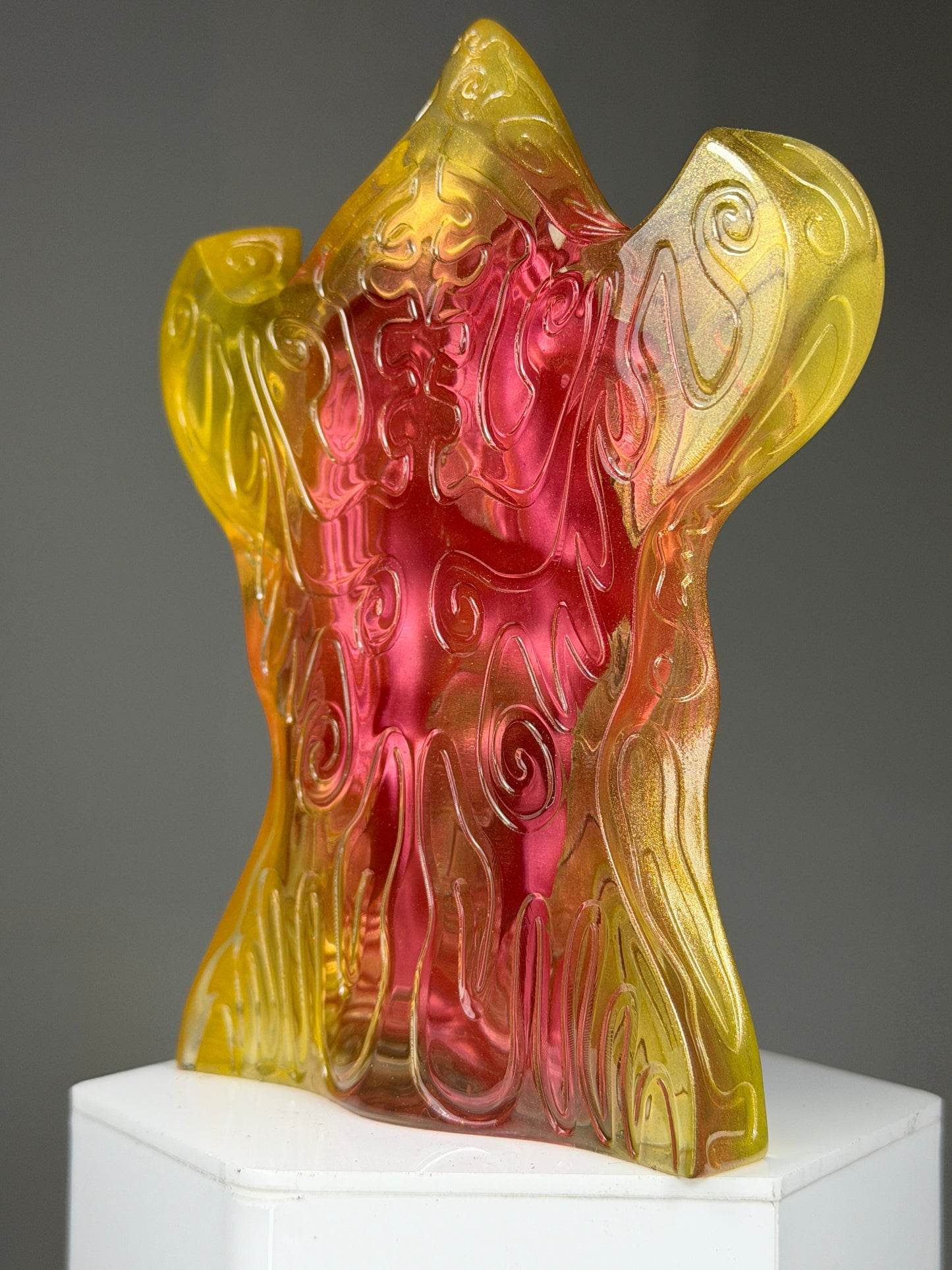 Xzeeo Ho’ss: Yellow/Colorshift Rainbow/Red