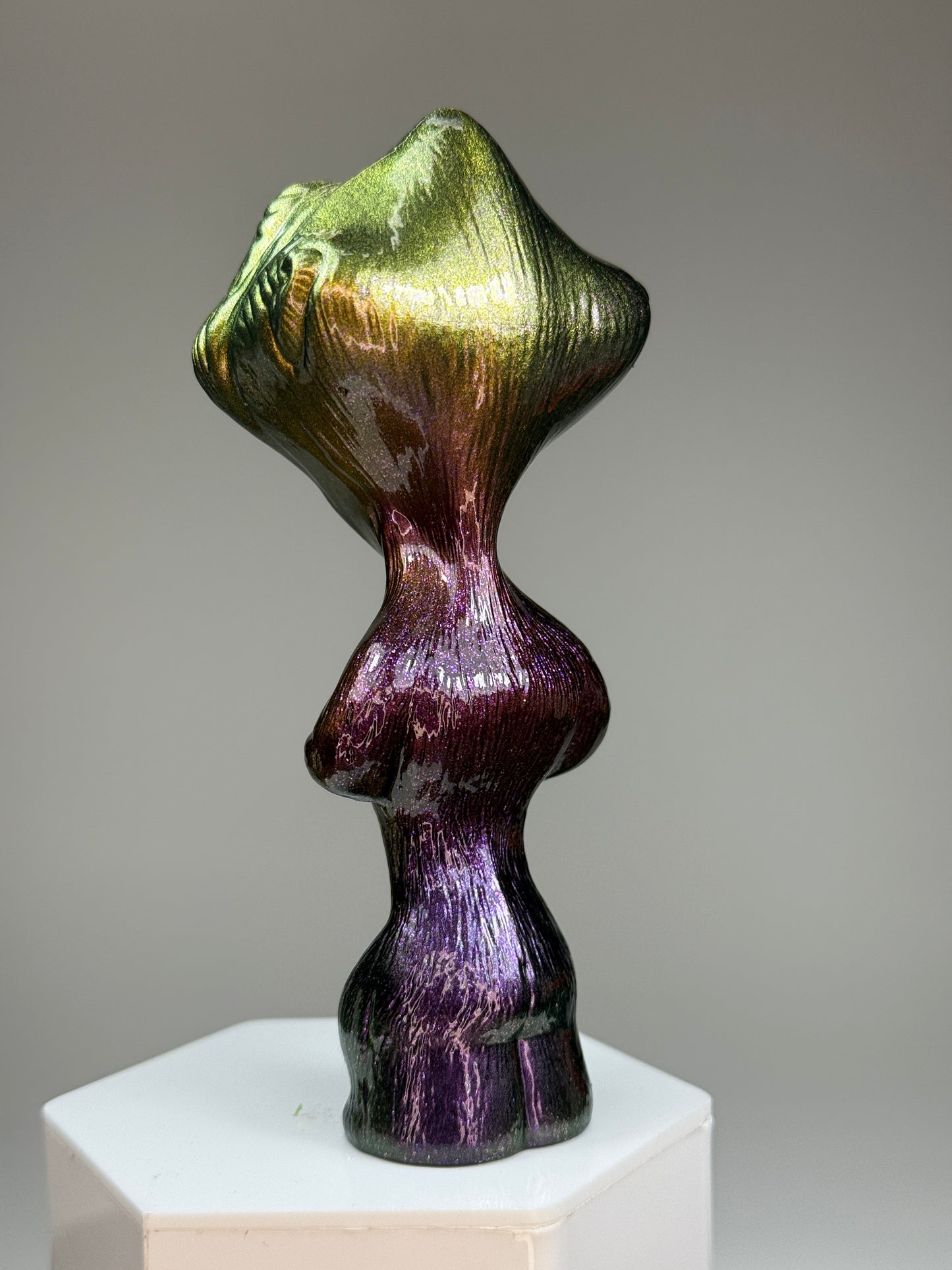 Fisheye Ape: Colorshift Closeup