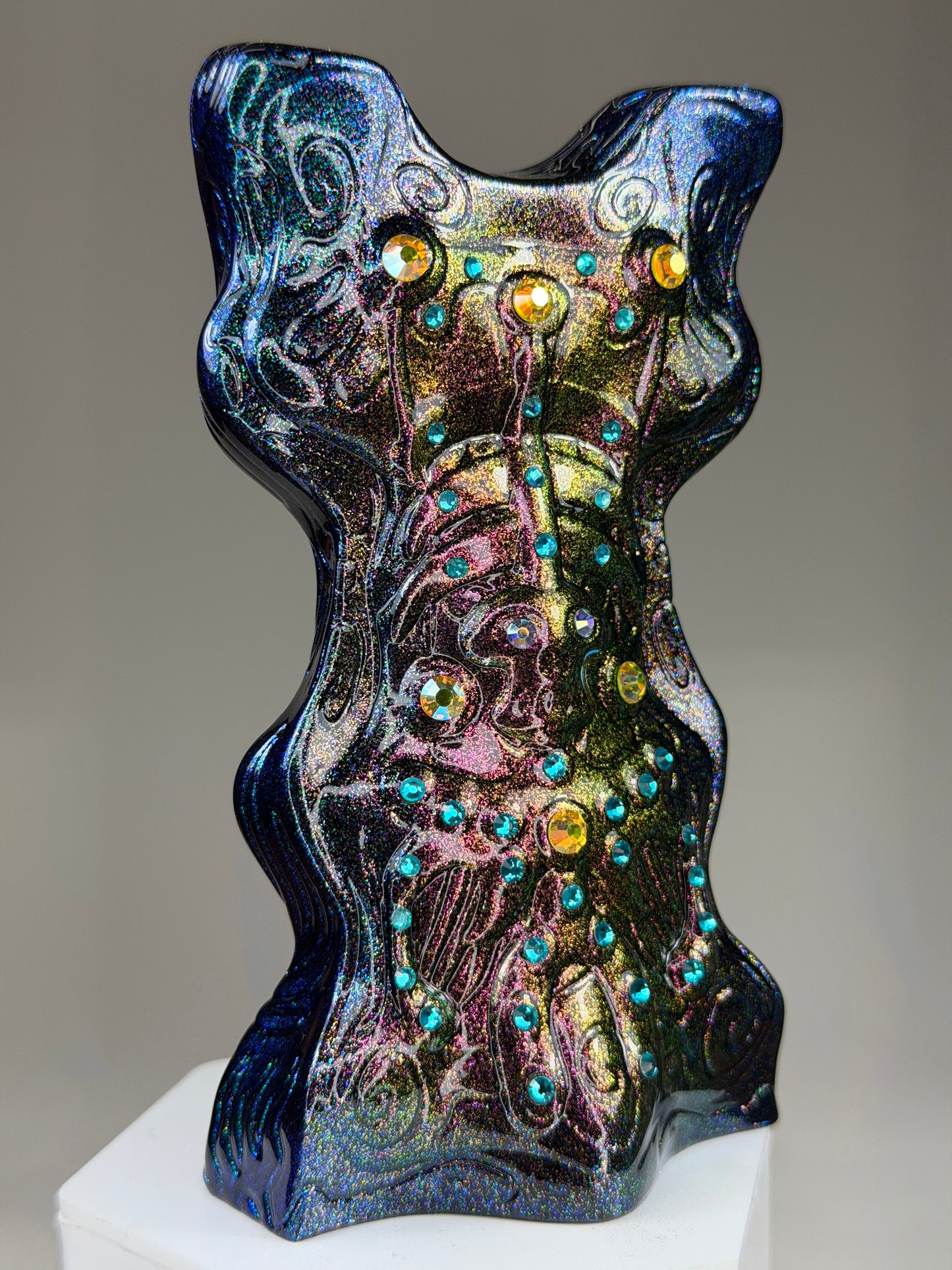 Bveeu Qe’bb: Colorshift All Day