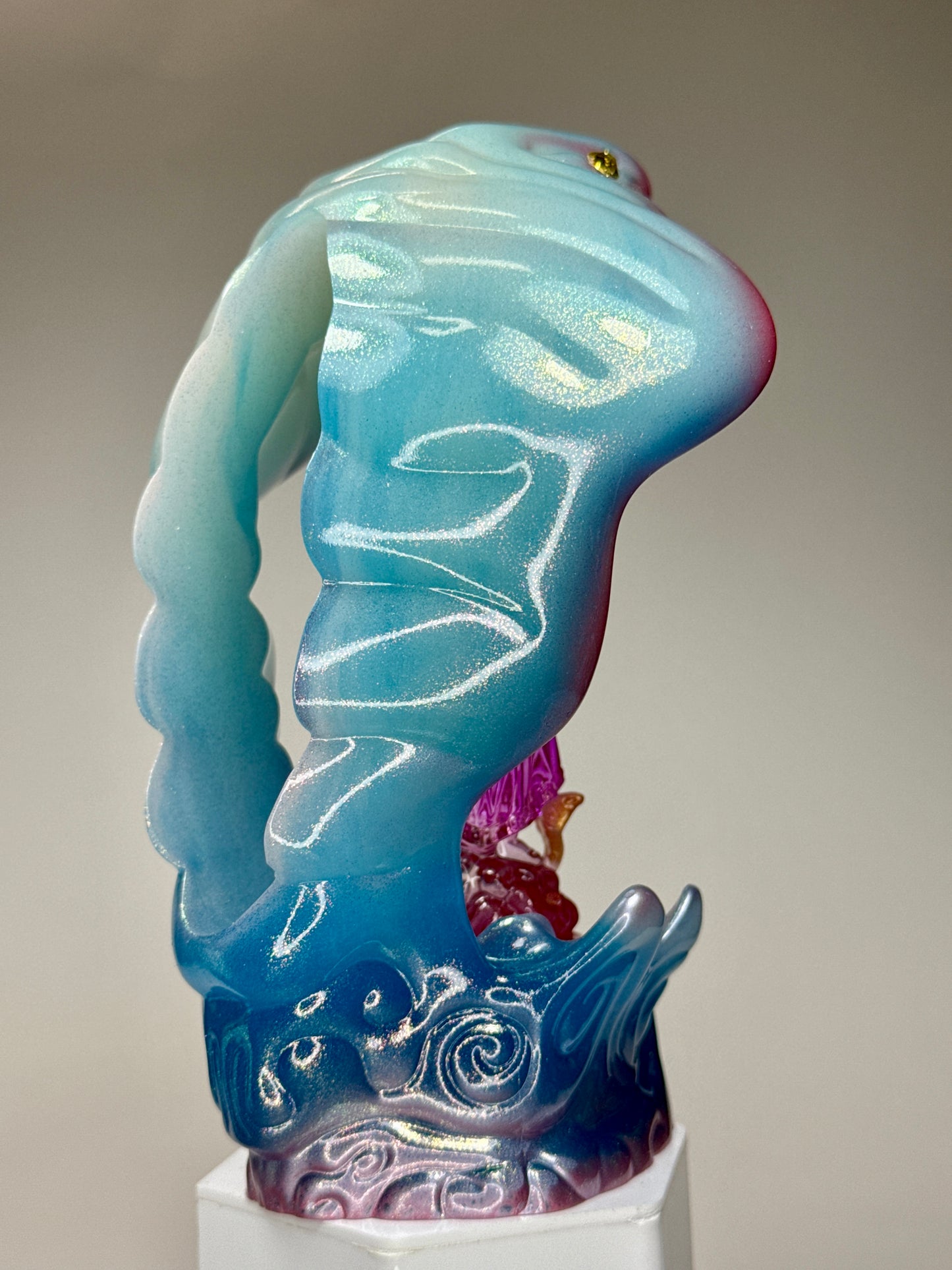 Snake Handler Shrine: Blue Glow Overlord